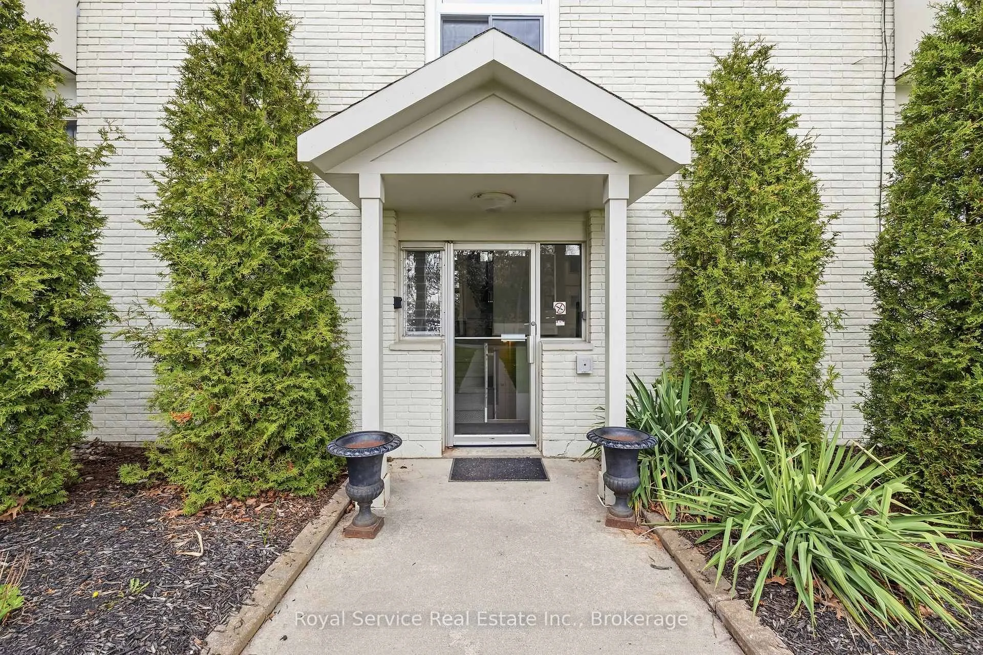 Photo 9 of Unit 19, 118 Perry Street, Cobourg — HOMEH