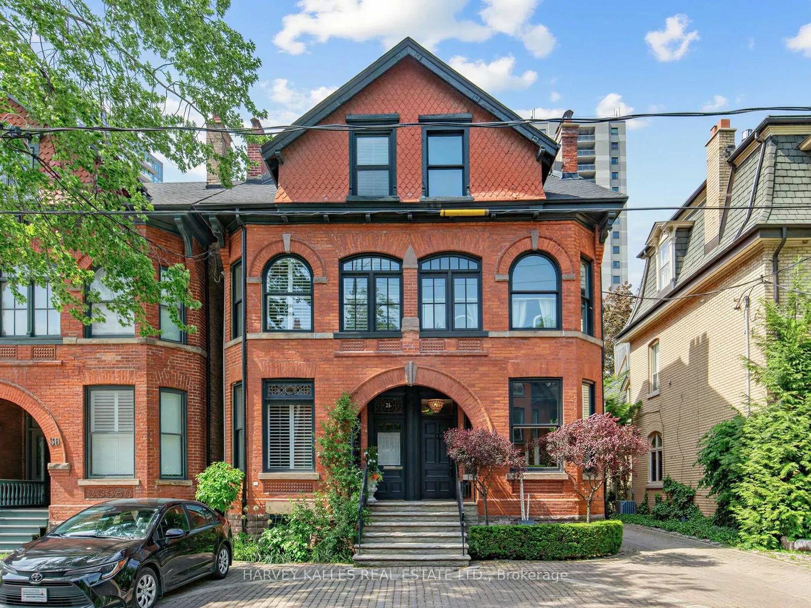 Front of 32 Bernard Avenue