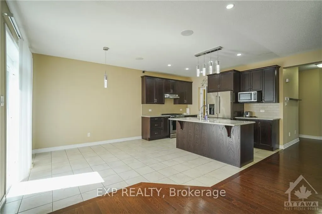 Photo 7 of 321 Percheron Way, Ottawa, Kanata - Emerald Meadows/Trailwest — HOMEH