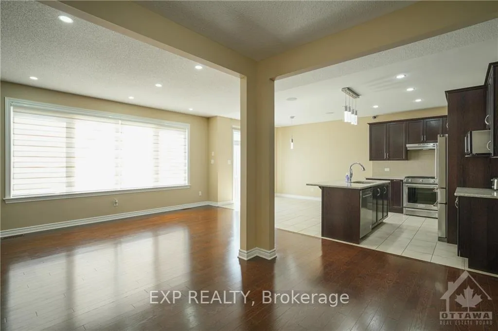 Photo 12 of 321 Percheron Way, Ottawa, Kanata - Emerald Meadows/Trailwest — HOMEH