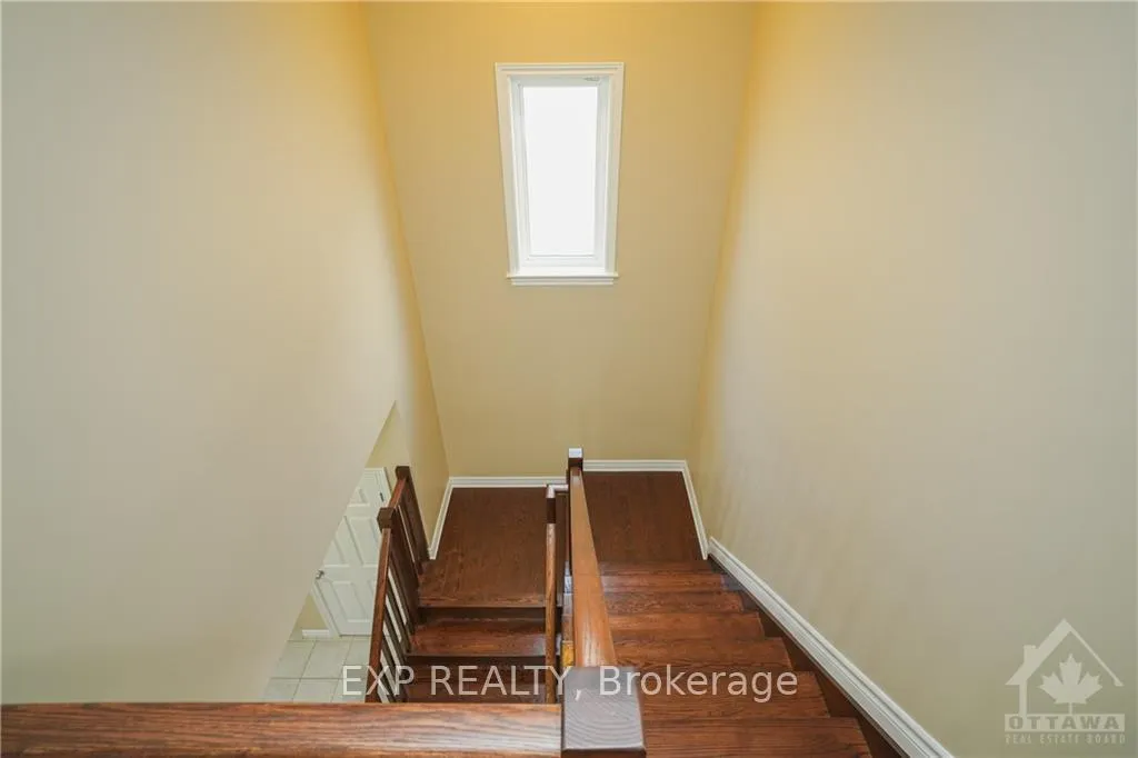 Photo 15 of 321 Percheron Way, Ottawa, Kanata - Emerald Meadows/Trailwest — HOMEH