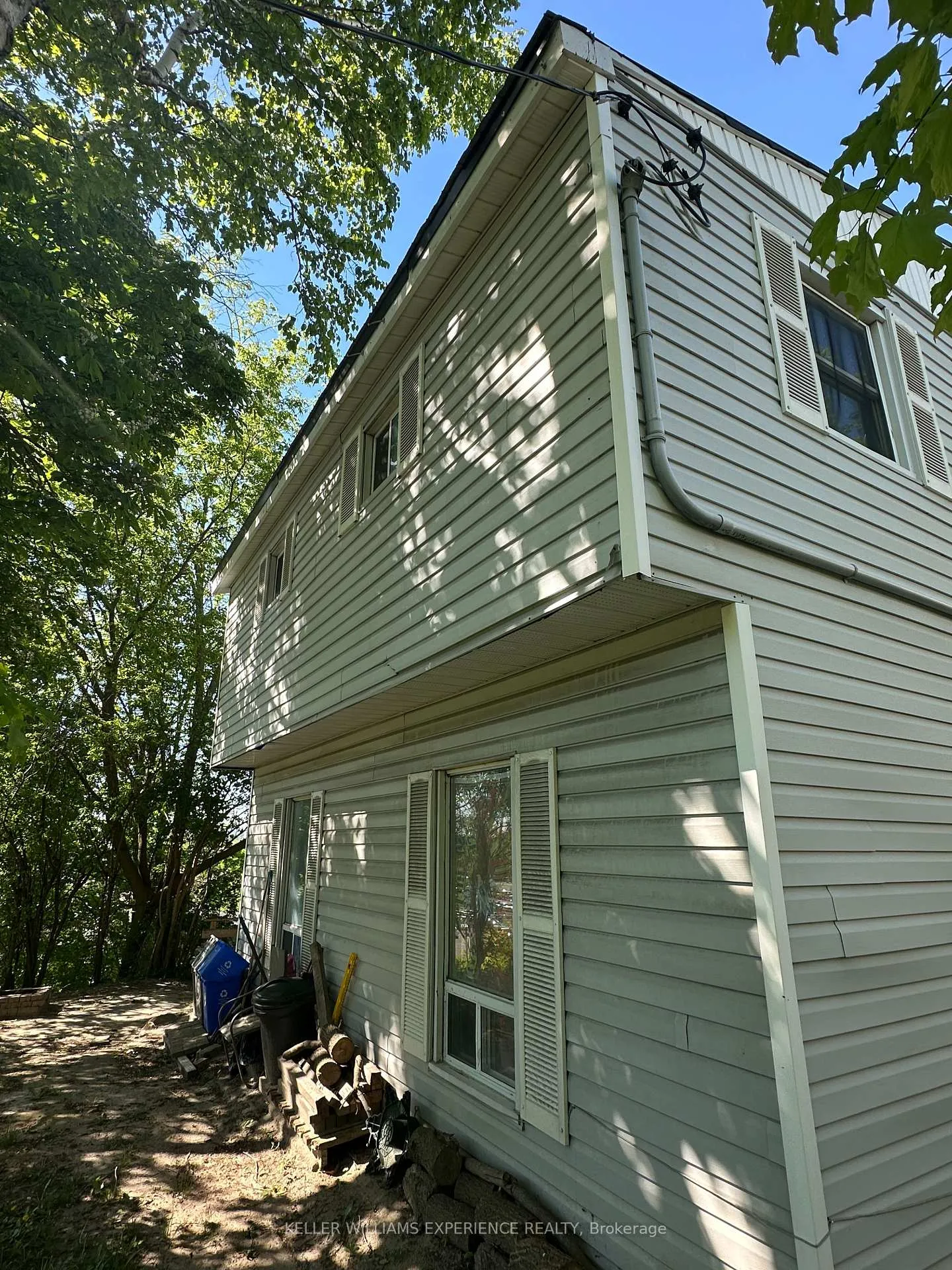 Photo 12 of 116 Maple Avenue, Barrie, Queen's Park — HOMEH