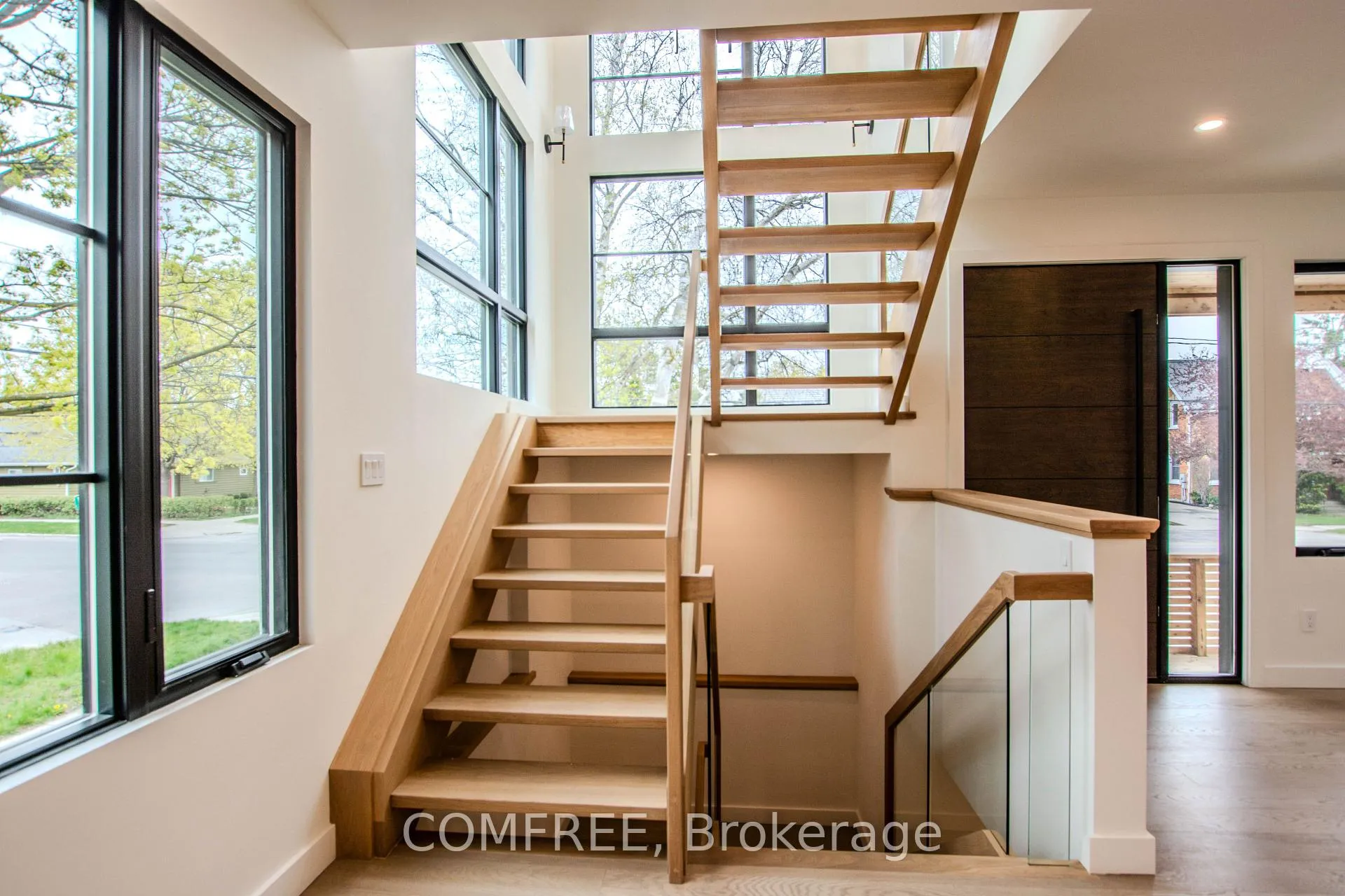 Photo 4 of 169 Second Street, Collingwood — HOMEH