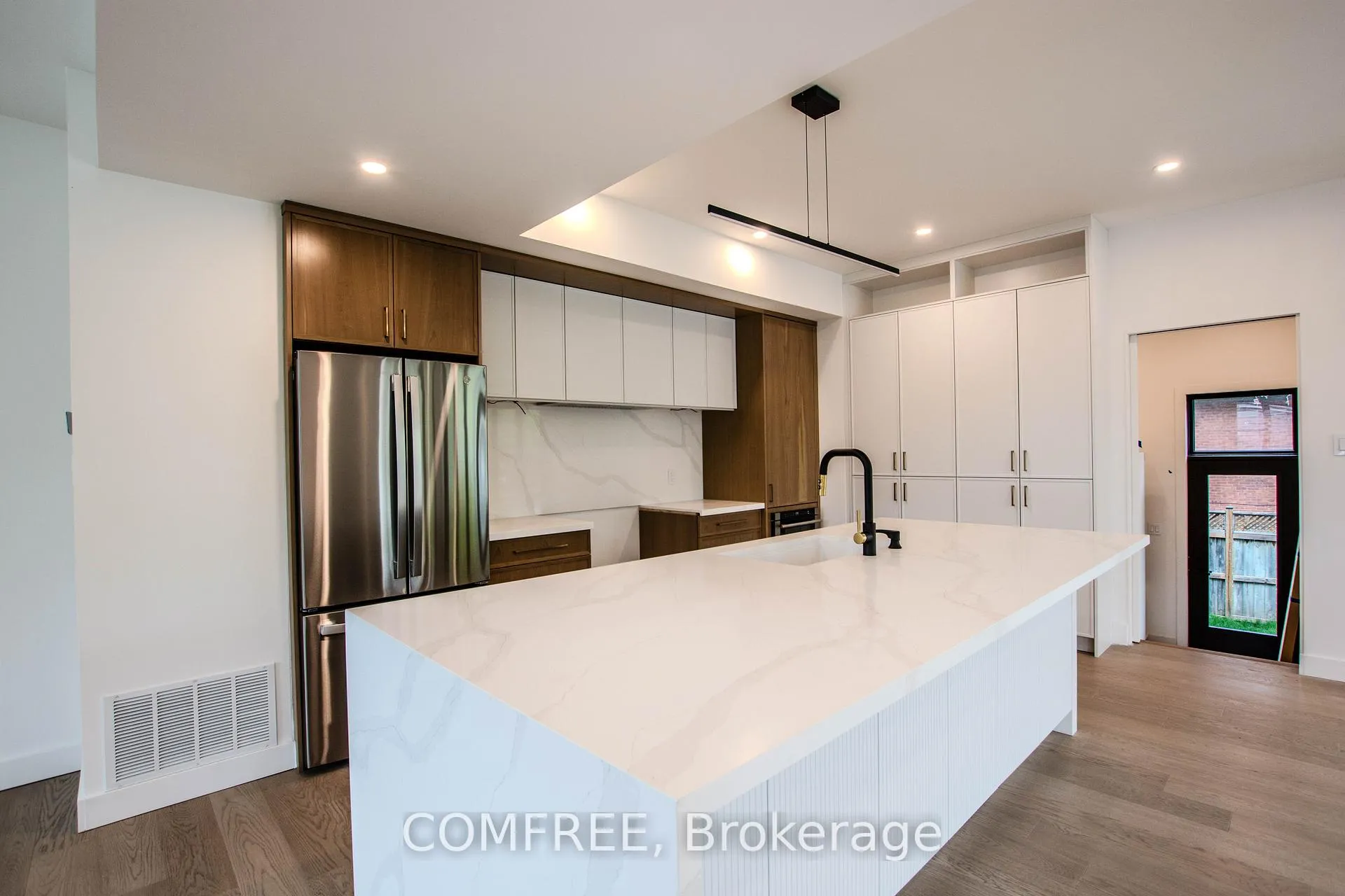 Photo 6 of 169 Second Street, Collingwood — HOMEH