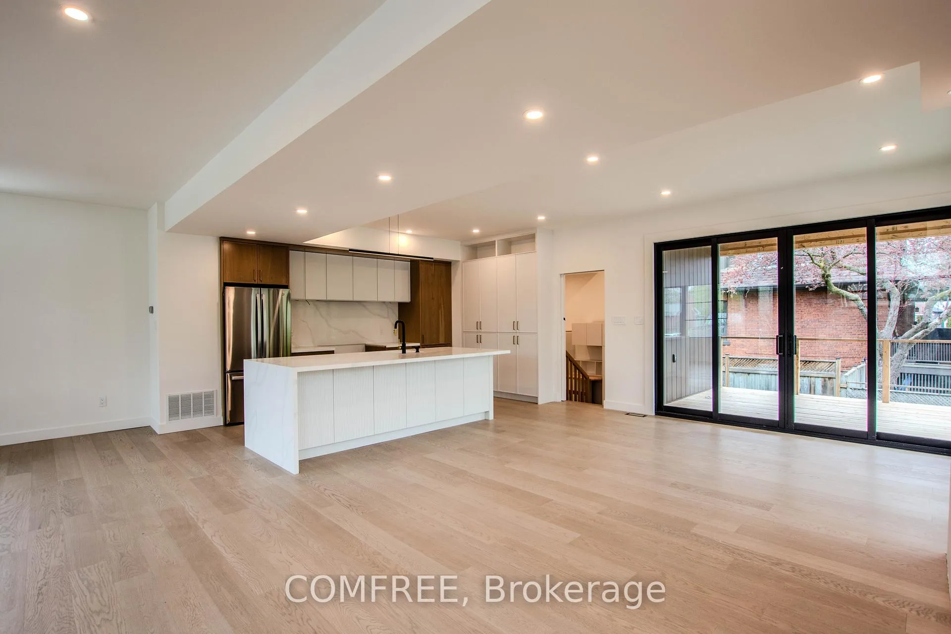 Photo 11 of 169 Second Street, Collingwood — HOMEH