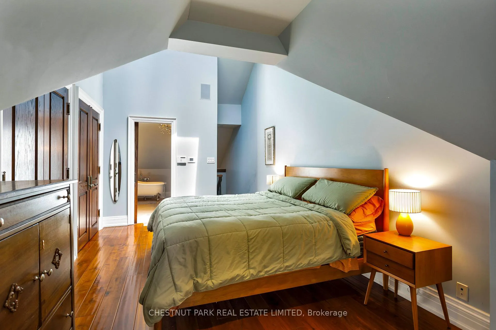 Photo 28 of 466 Wellesley Street E, Toronto, Cabbagetown-South St. James Town — HOMEH