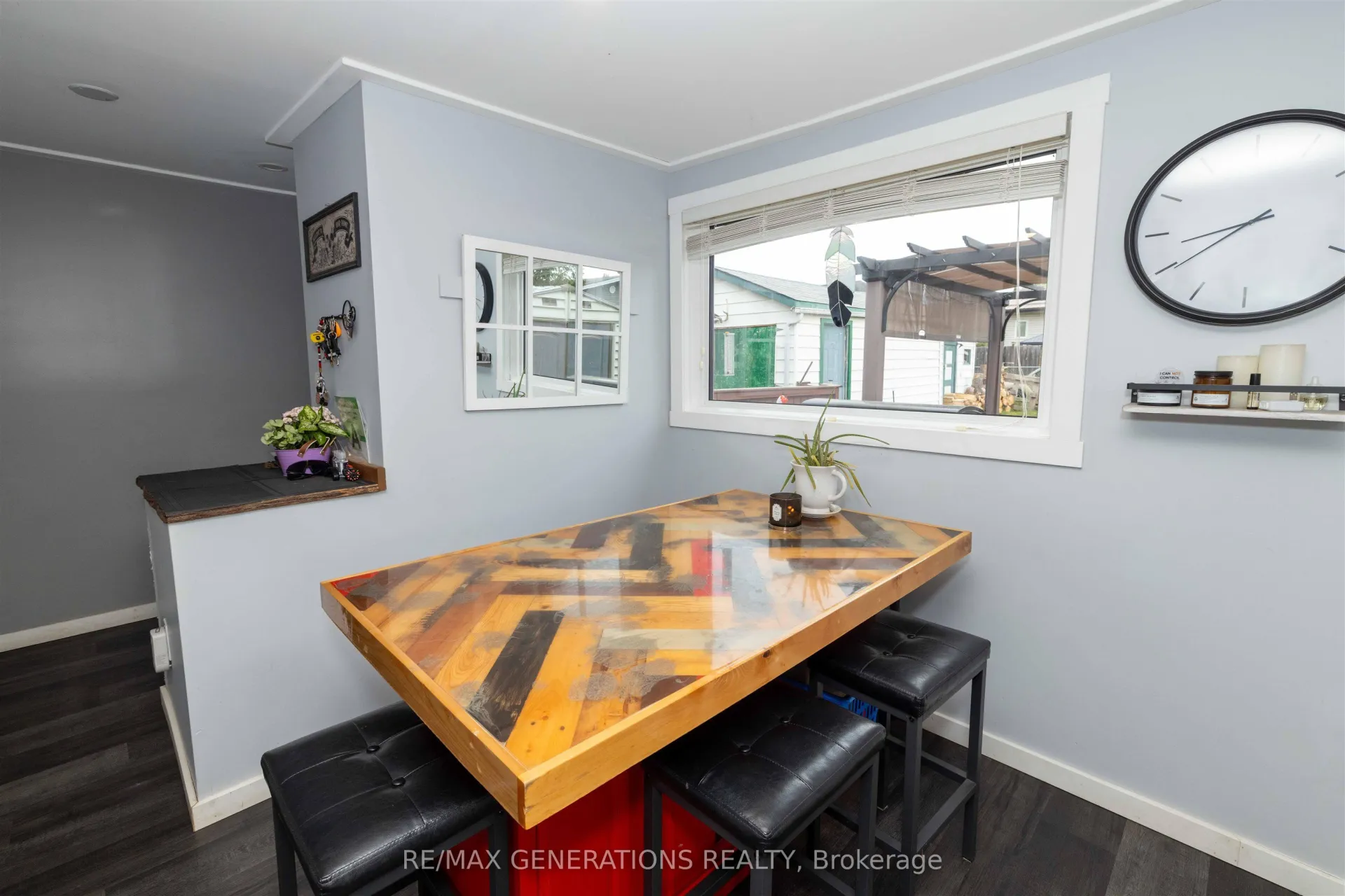 Photo 3 of 10 Velva Avenue, Thunder Bay, Shuniah — HOMEH
