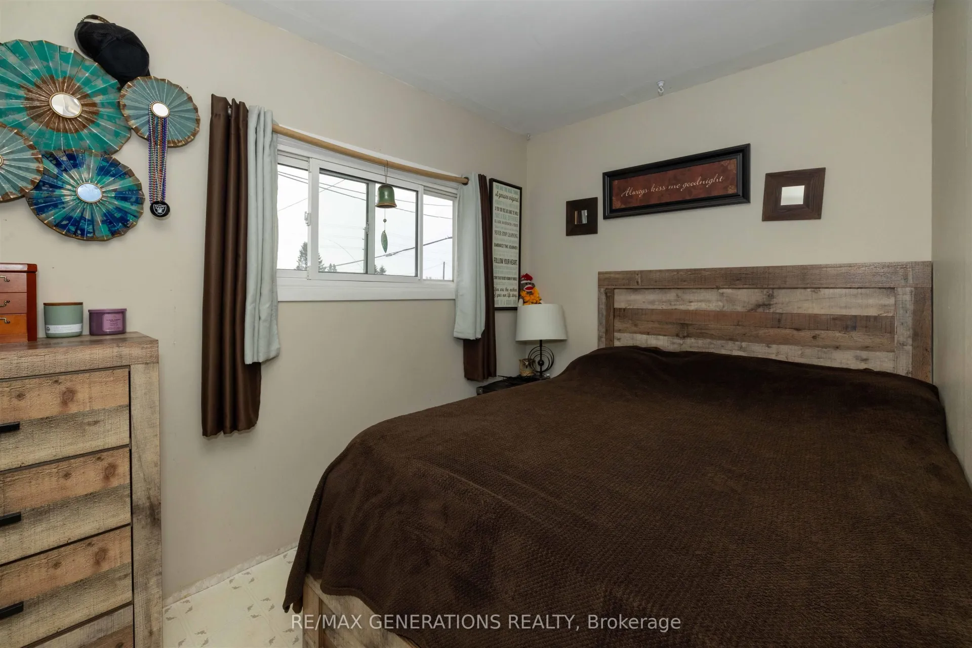 Photo 6 of 10 Velva Avenue, Thunder Bay, Shuniah — HOMEH