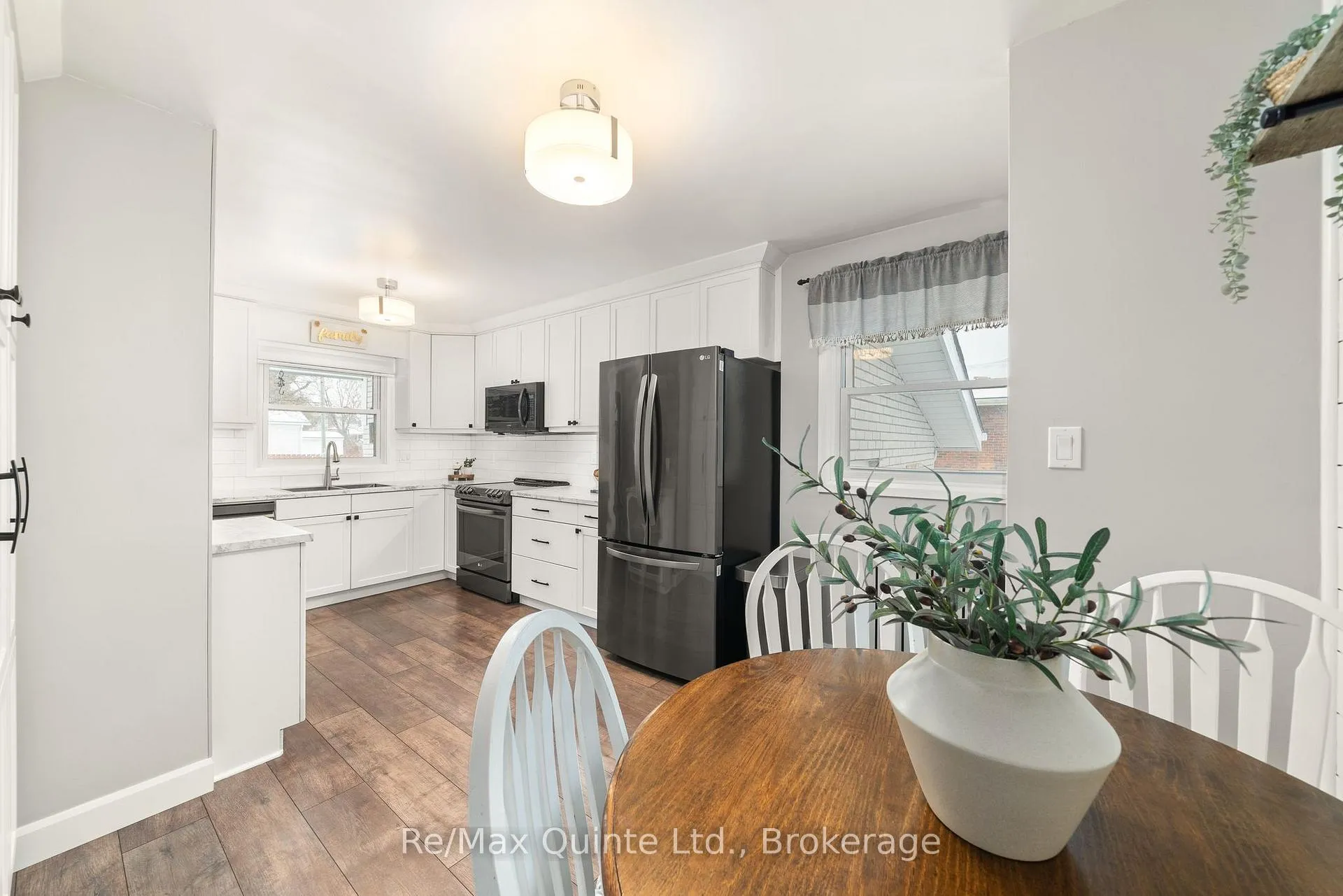 Photo 8 of 106 Glendale Road, Belleville, Belleville Ward — HOMEH
