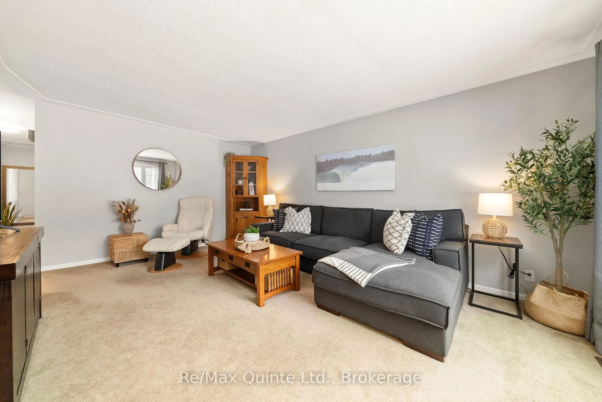 Photo 13 of 106 Glendale Road, Belleville, Belleville Ward — HOMEH