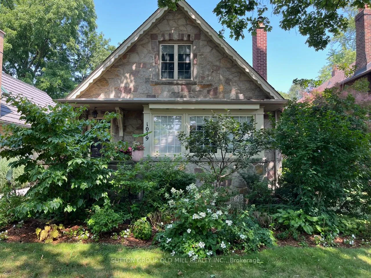 Front of 1049 Royal York Road