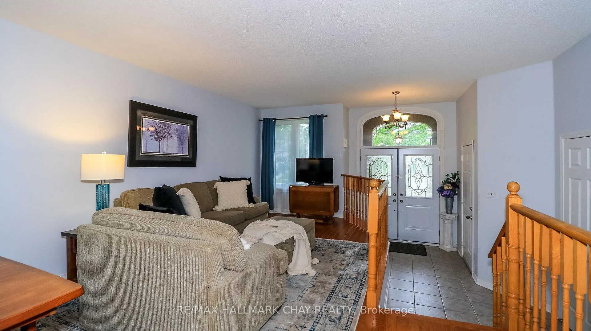 Photo 7 of 305 Stanley Street, Barrie, East Bayfield — HOMEH