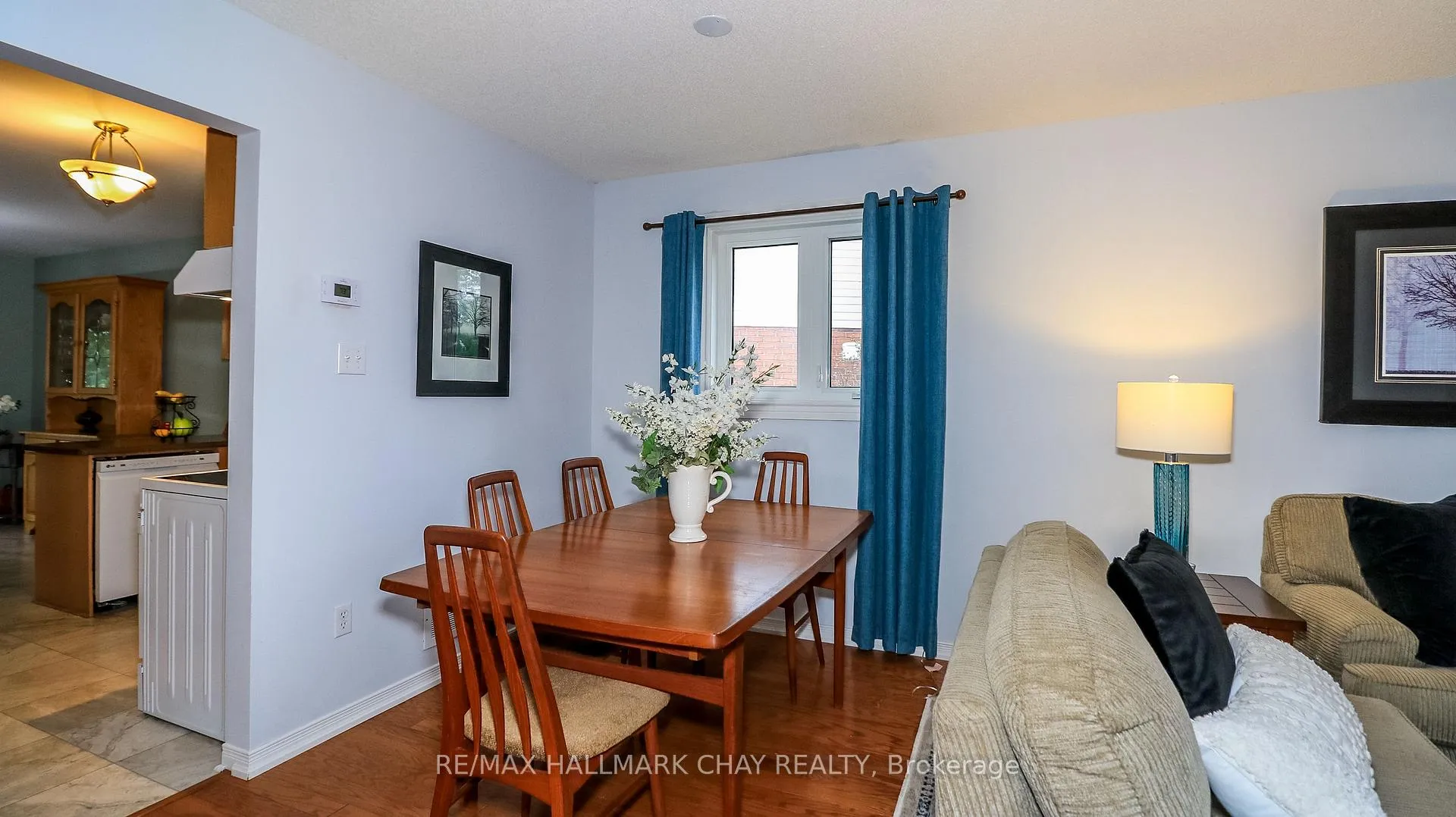 Photo 9 of 305 Stanley Street, Barrie, East Bayfield — HOMEH