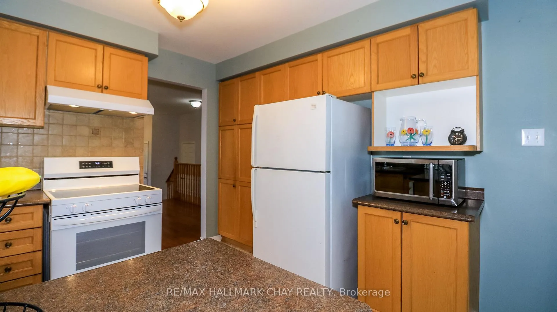 Photo 12 of 305 Stanley Street, Barrie, East Bayfield — HOMEH