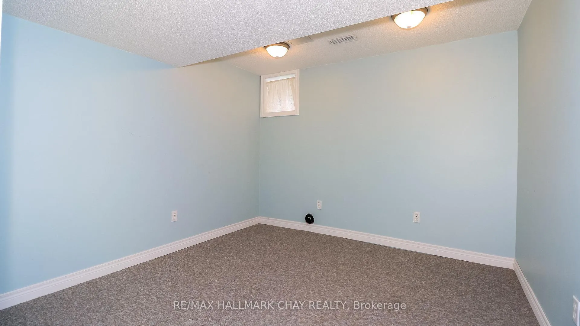 Photo 25 of 305 Stanley Street, Barrie, East Bayfield — HOMEH