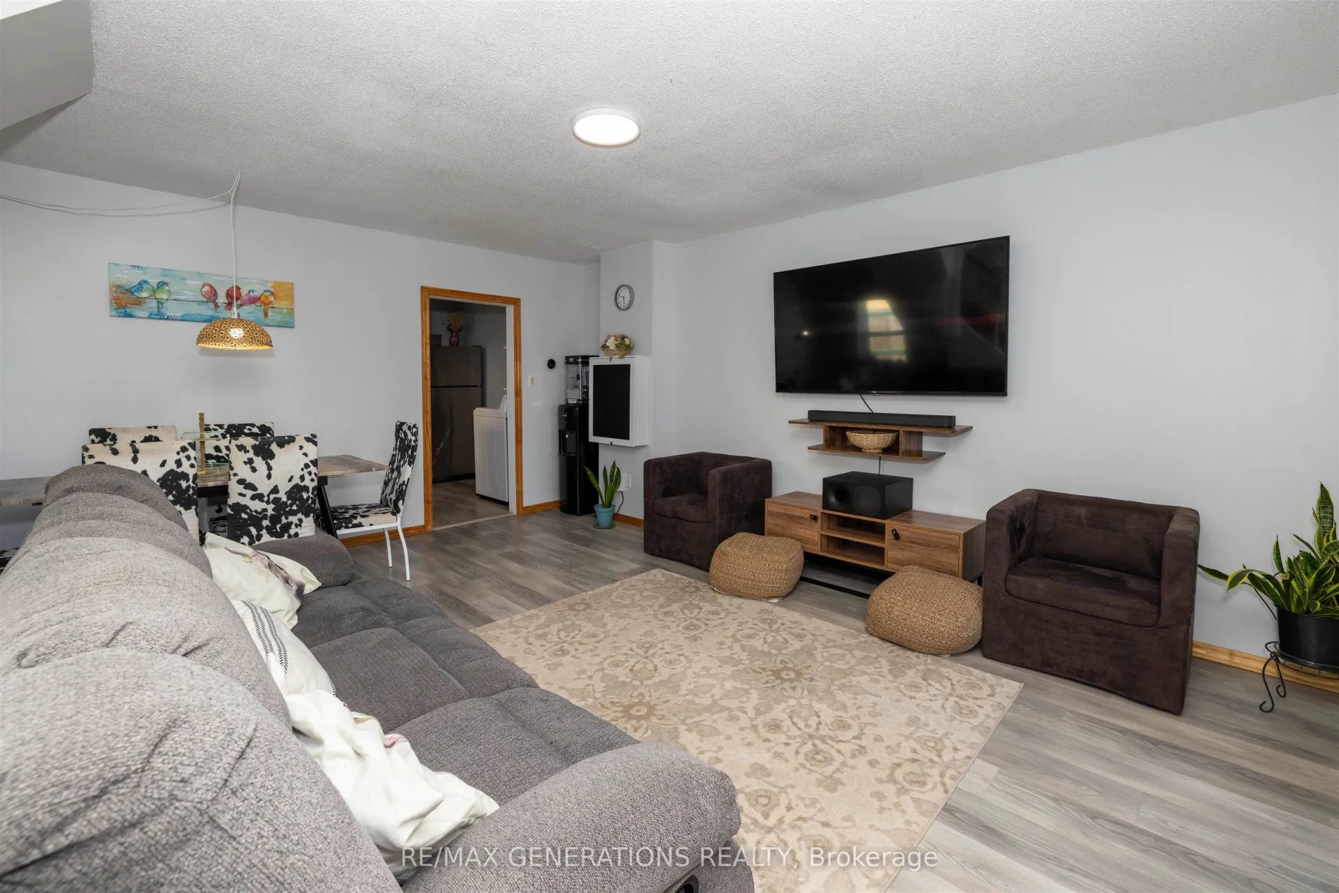 Photo 5 of 404 Amelia Street W, Thunder Bay, Westfort — HOMEH