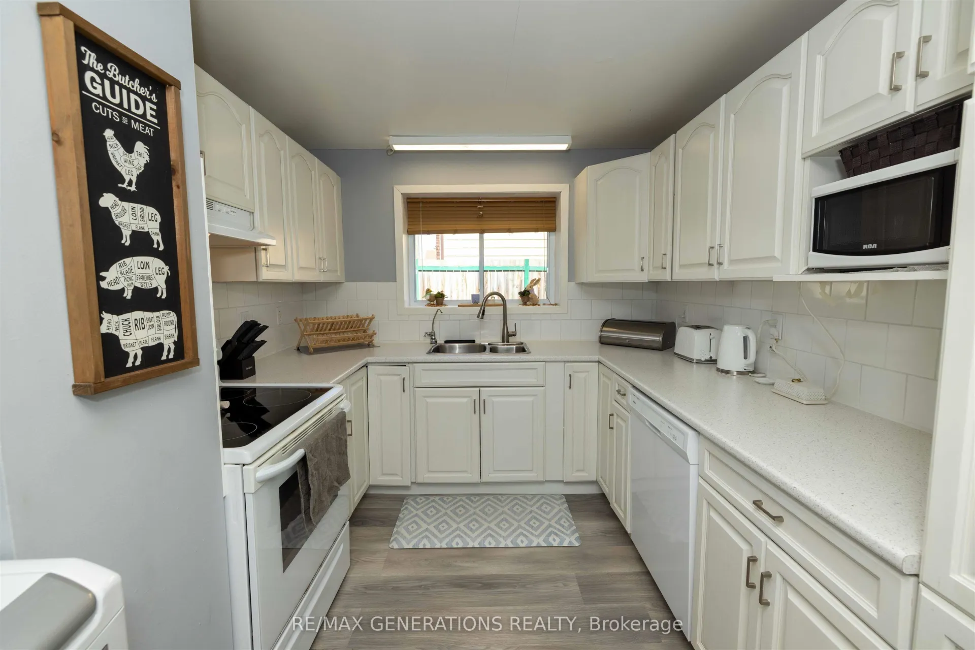Photo 7 of 404 Amelia Street W, Thunder Bay, Westfort — HOMEH