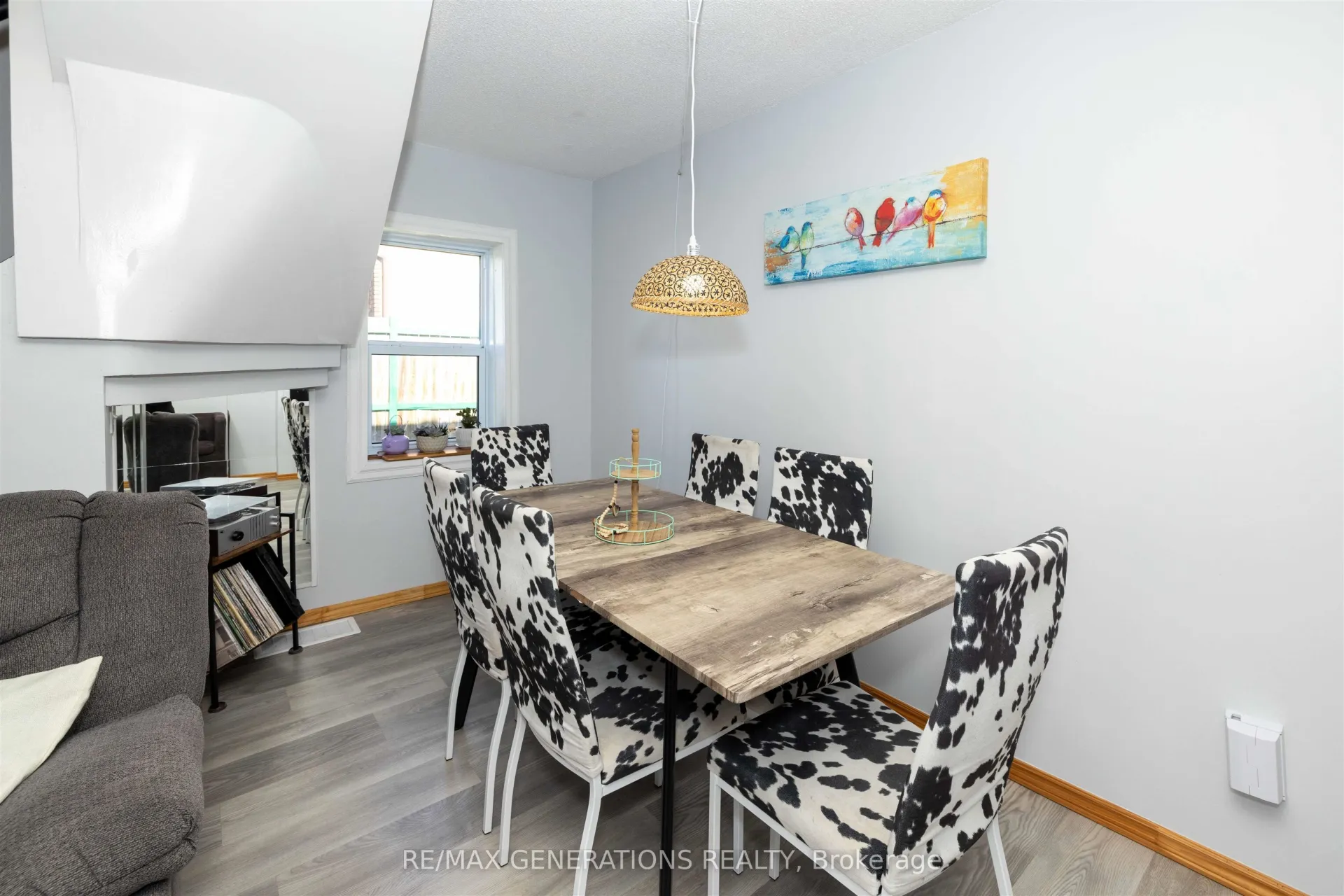 Photo 11 of 404 Amelia Street W, Thunder Bay, Westfort — HOMEH