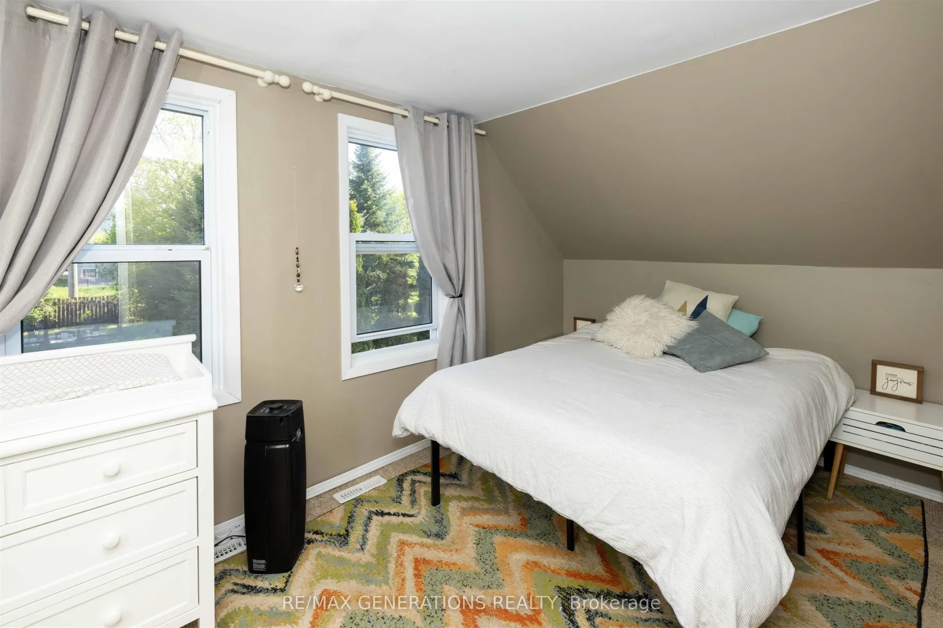 Photo 12 of 404 Amelia Street W, Thunder Bay, Westfort — HOMEH
