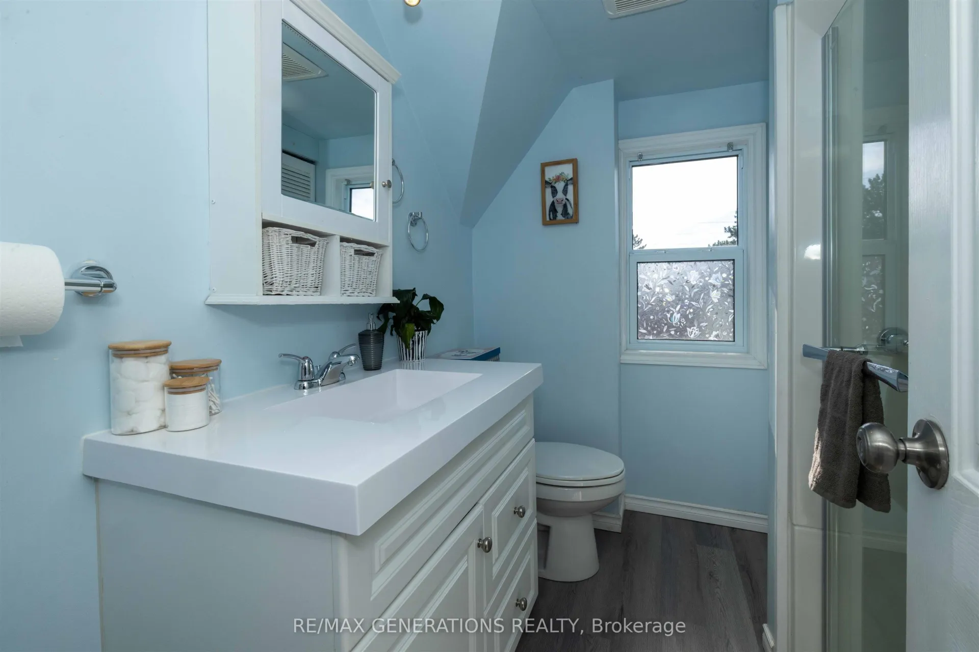 Photo 15 of 404 Amelia Street W, Thunder Bay, Westfort — HOMEH