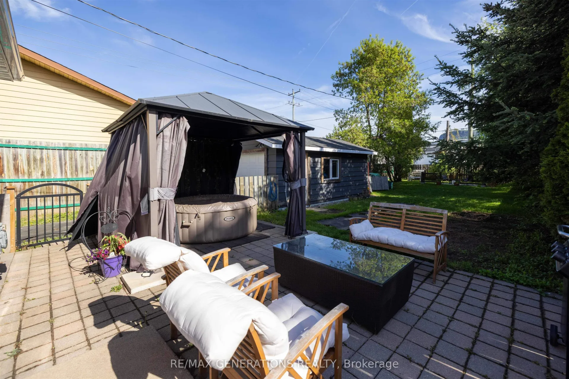 Photo 26 of 404 Amelia Street W, Thunder Bay, Westfort — HOMEH