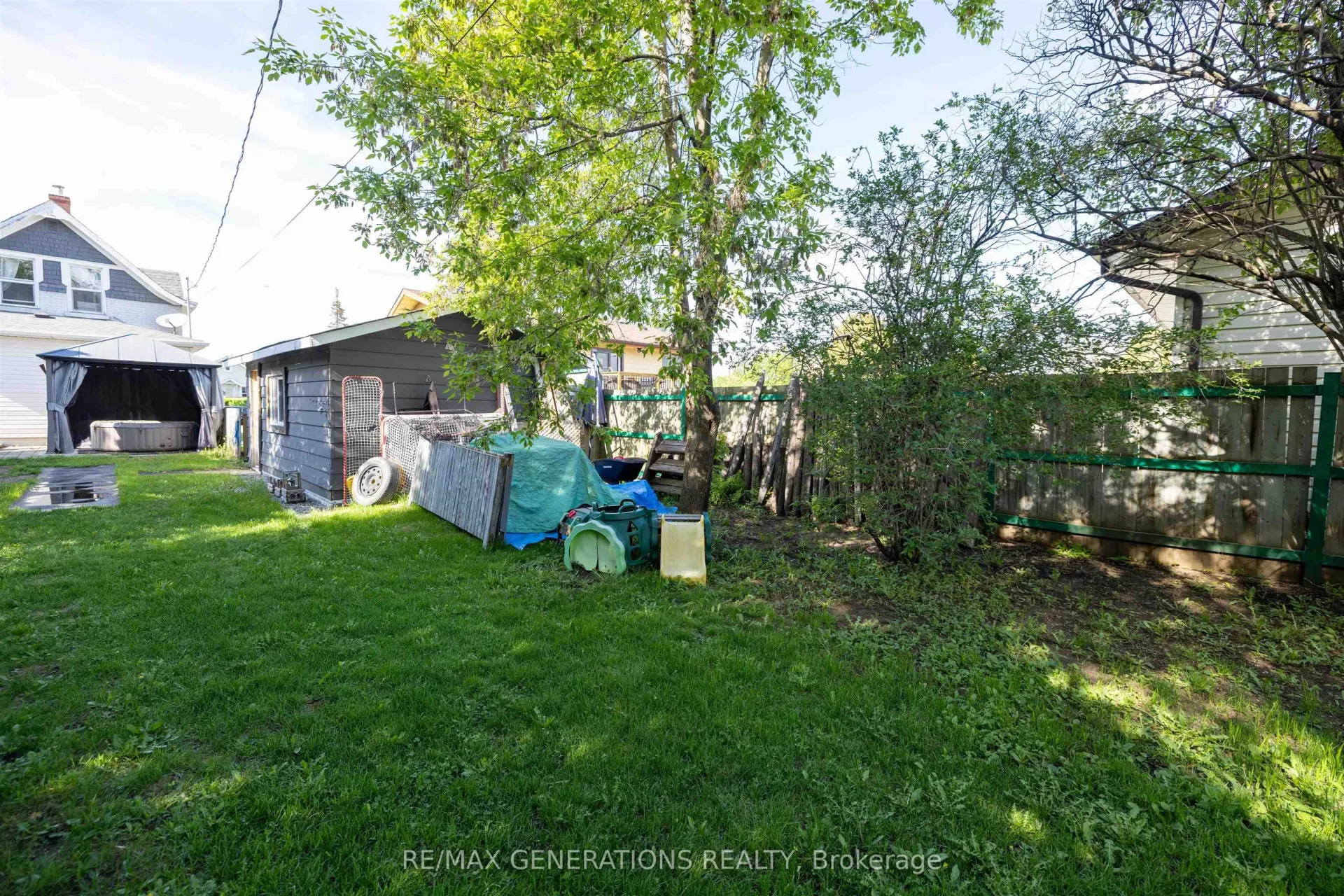 Photo 32 of 404 Amelia Street W, Thunder Bay, Westfort — HOMEH