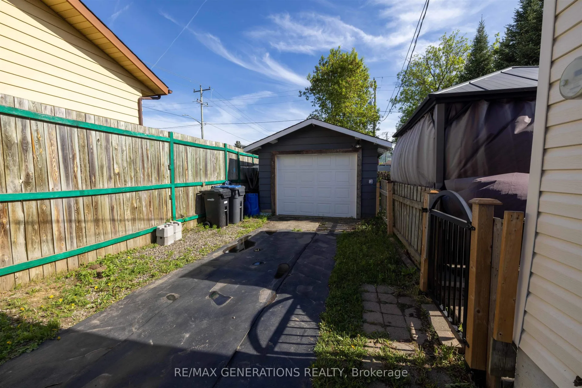 Photo 34 of 404 Amelia Street W, Thunder Bay, Westfort — HOMEH