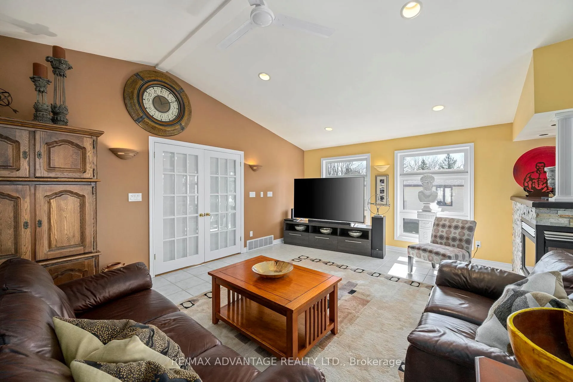 Photo 12 of 7 Mckay Street, Middlesex Centre, Poplar Hill — HOMEH