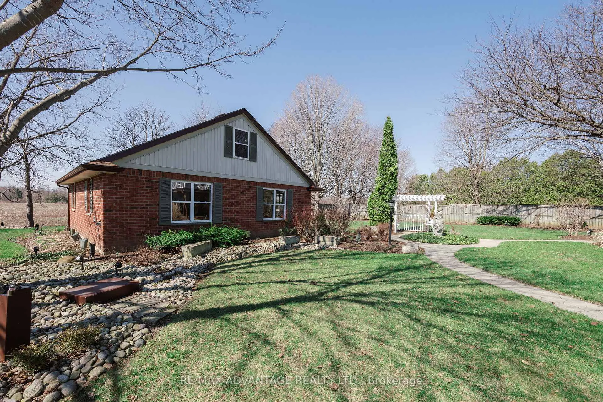 Photo 42 of 7 Mckay Street, Middlesex Centre, Poplar Hill — HOMEH