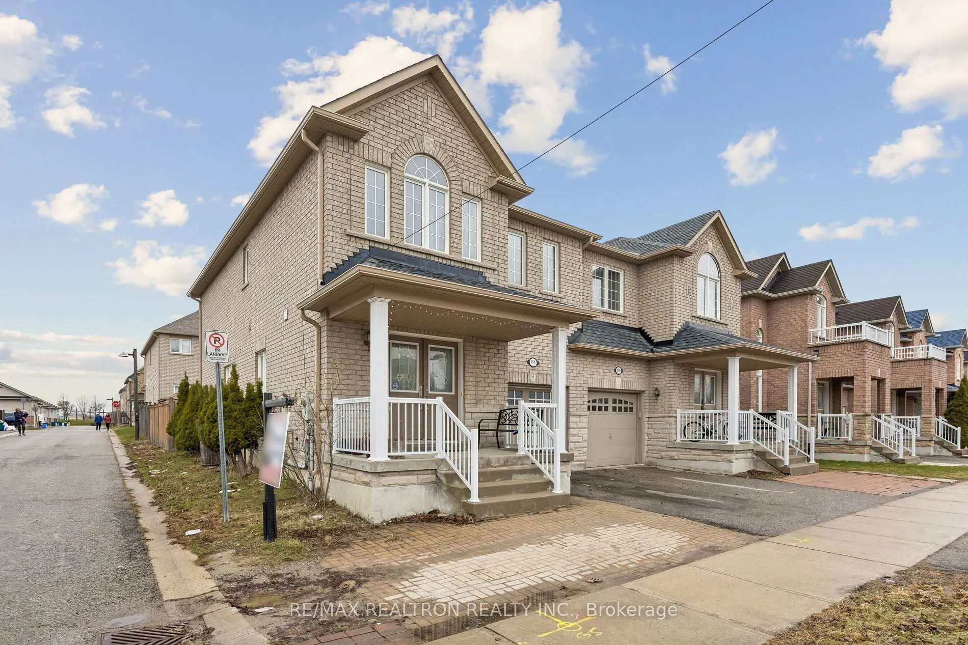 Photo 1 of 198 Swan Park Road, Markham, Greensborough — HOMEH