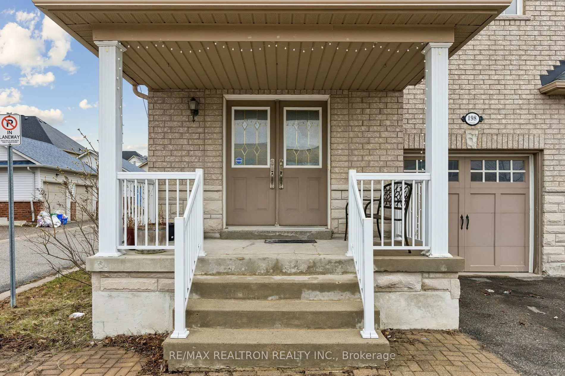 Photo 4 of 198 Swan Park Road, Markham, Greensborough — HOMEH