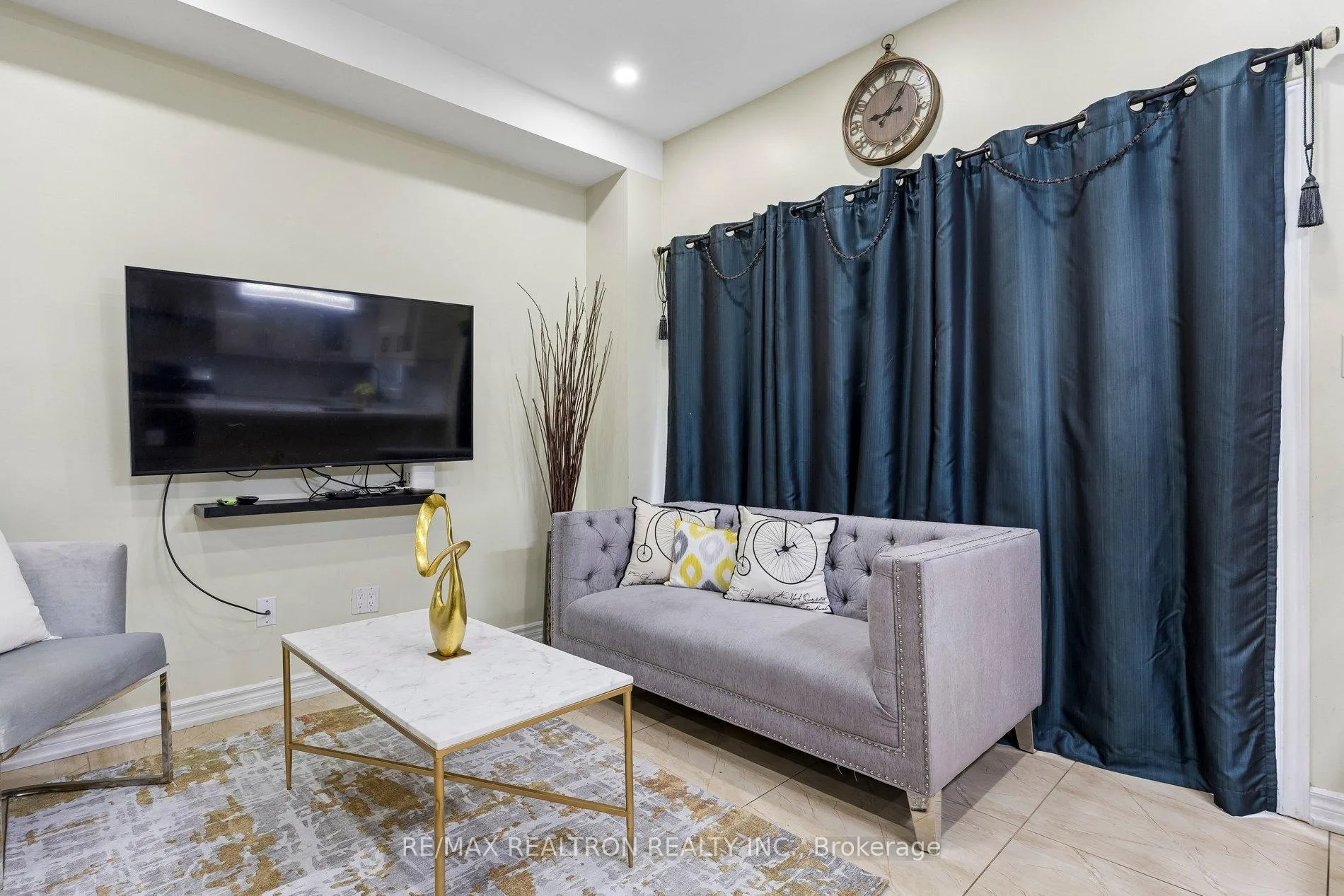 Photo 12 of 198 Swan Park Road, Markham, Greensborough — HOMEH