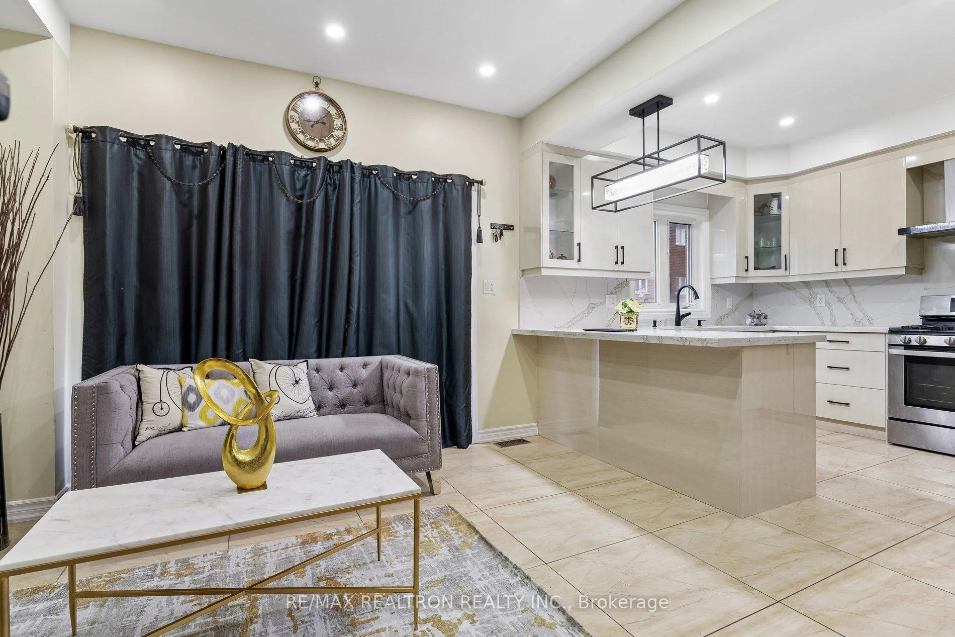 Photo 13 of 198 Swan Park Road, Markham, Greensborough — HOMEH