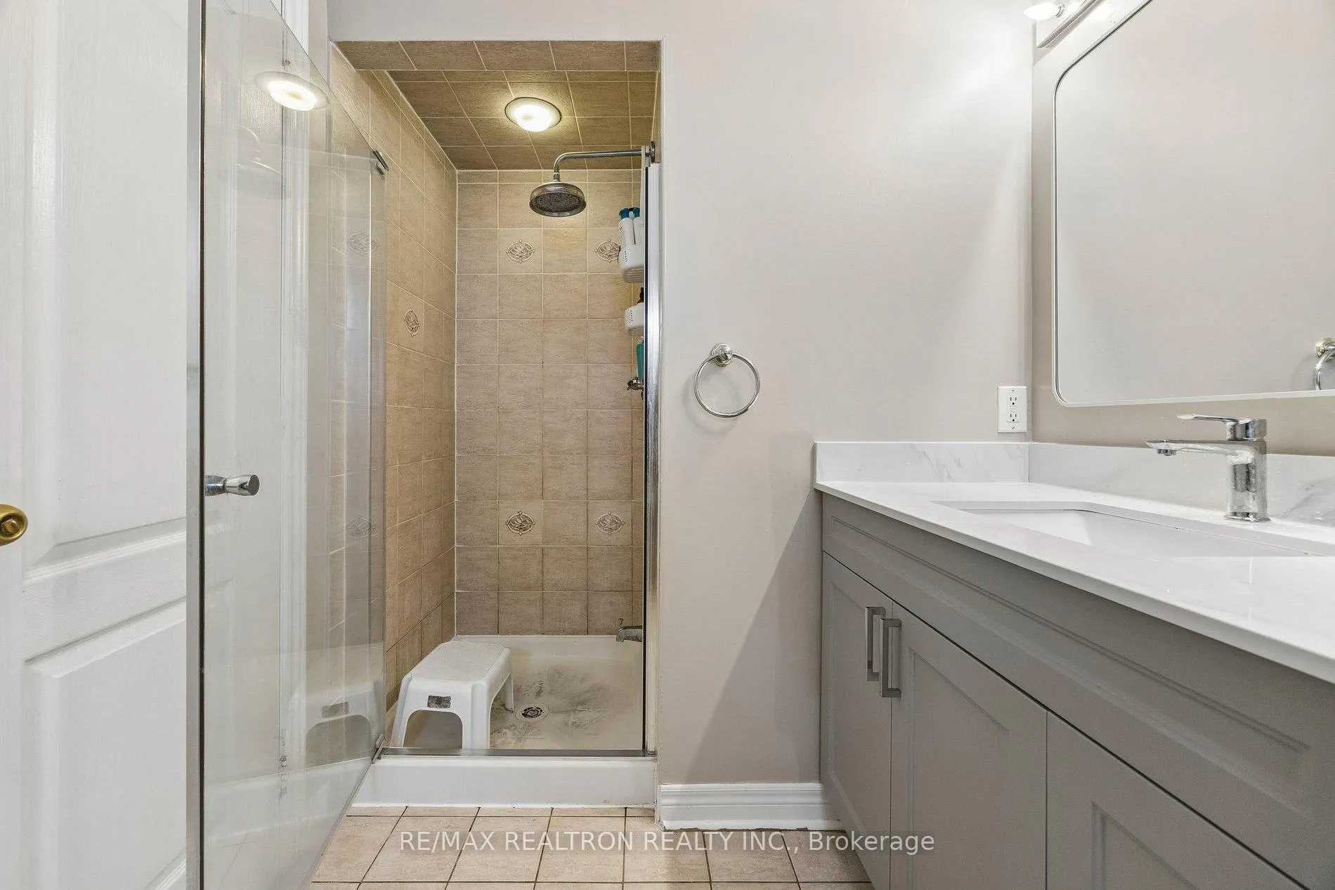 Photo 37 of 198 Swan Park Road, Markham, Greensborough — HOMEH
