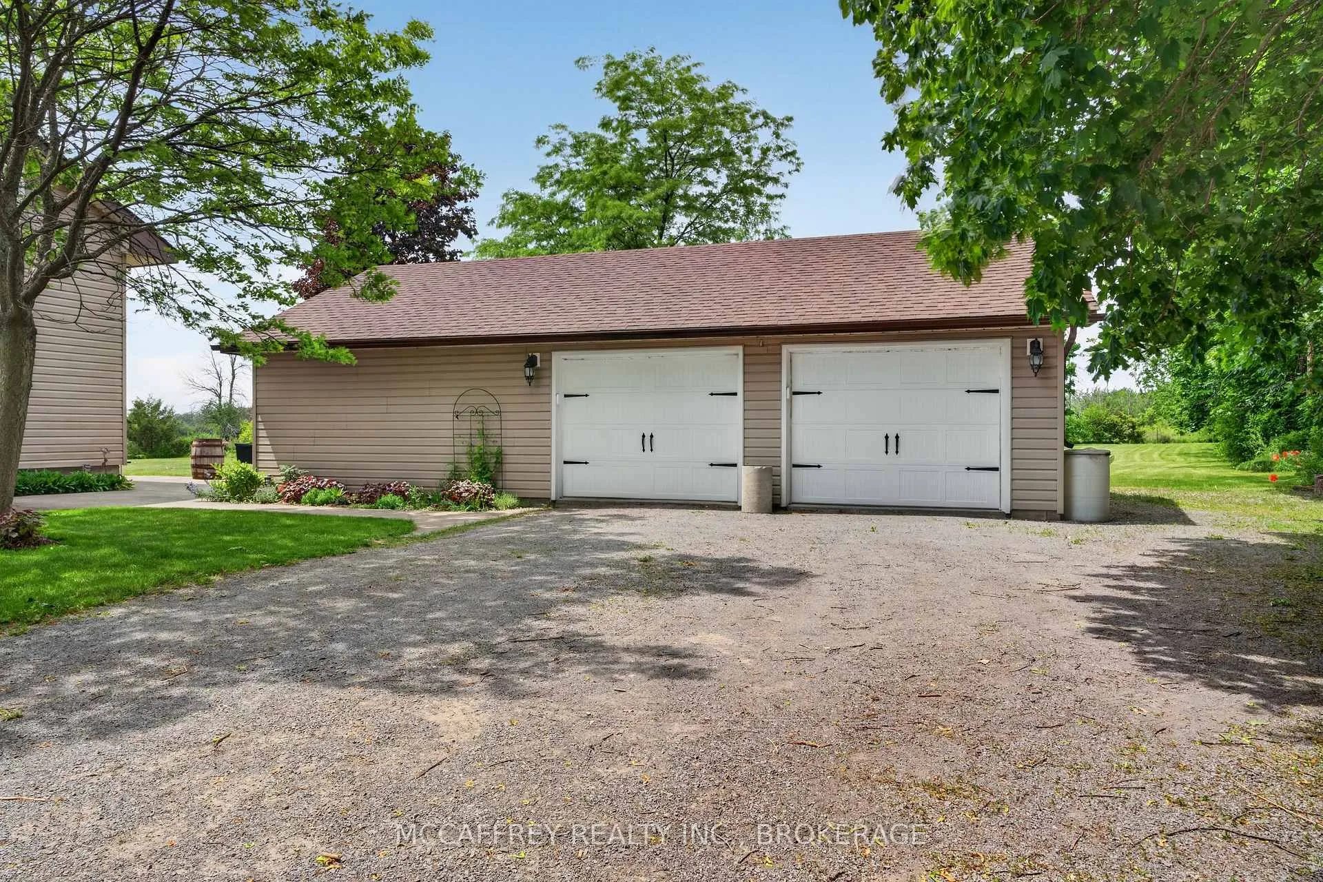 Photo 39 of 1415 County Rd 5, Loyalist, Lennox and Addington - South — HOMEH
