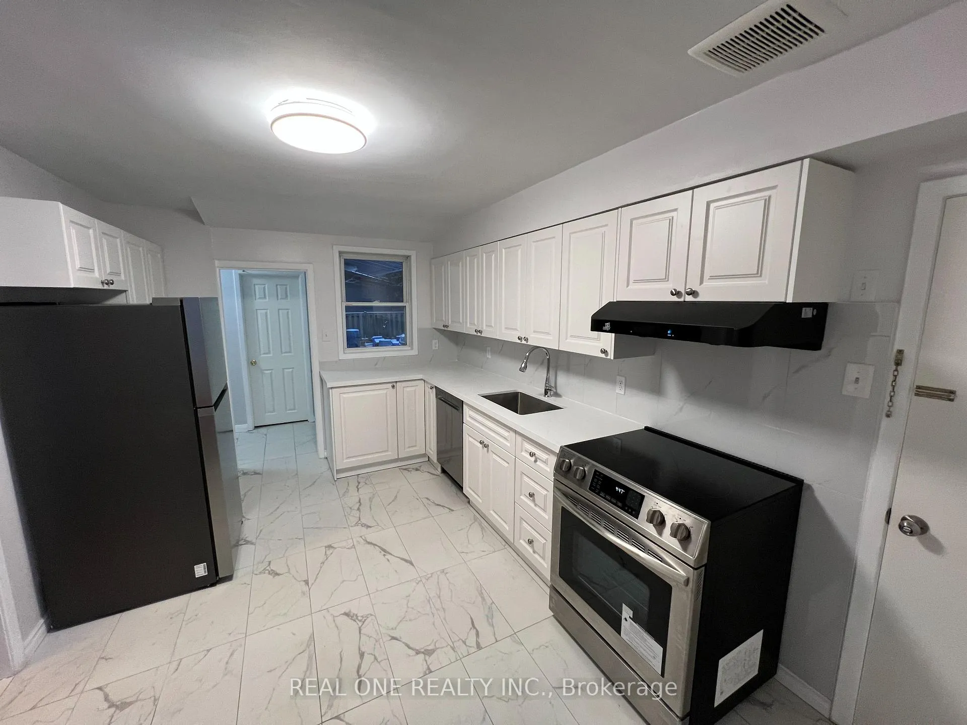 Photo 25 of 566 Middlewoods Drive, London, North J — HOMEH