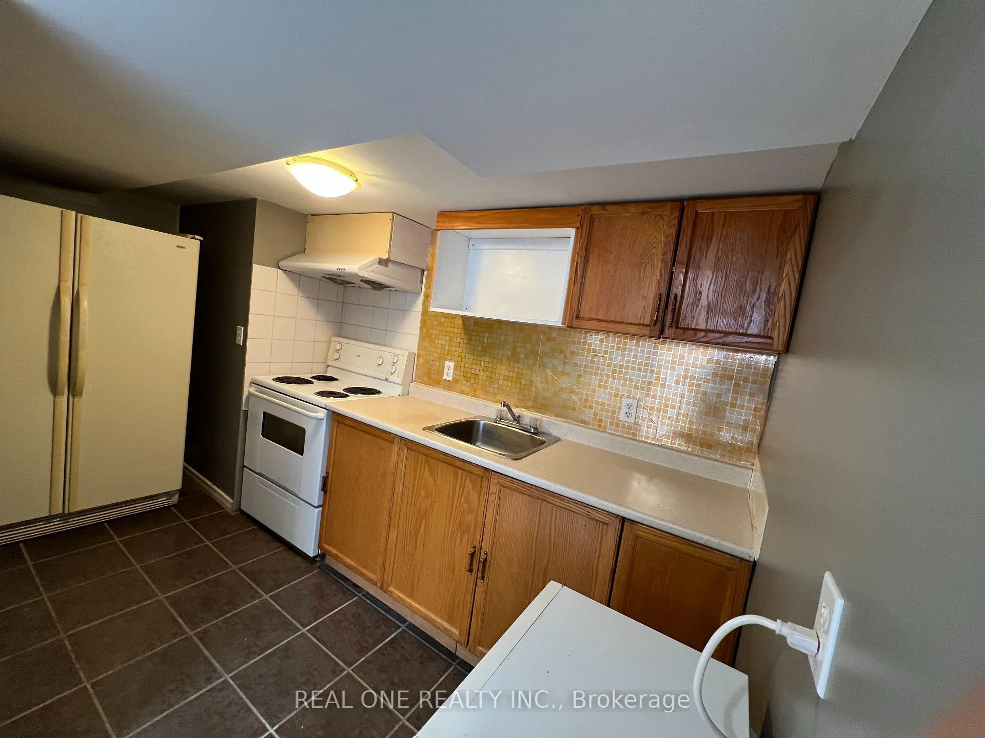 Photo 31 of 566 Middlewoods Drive, London, North J — HOMEH