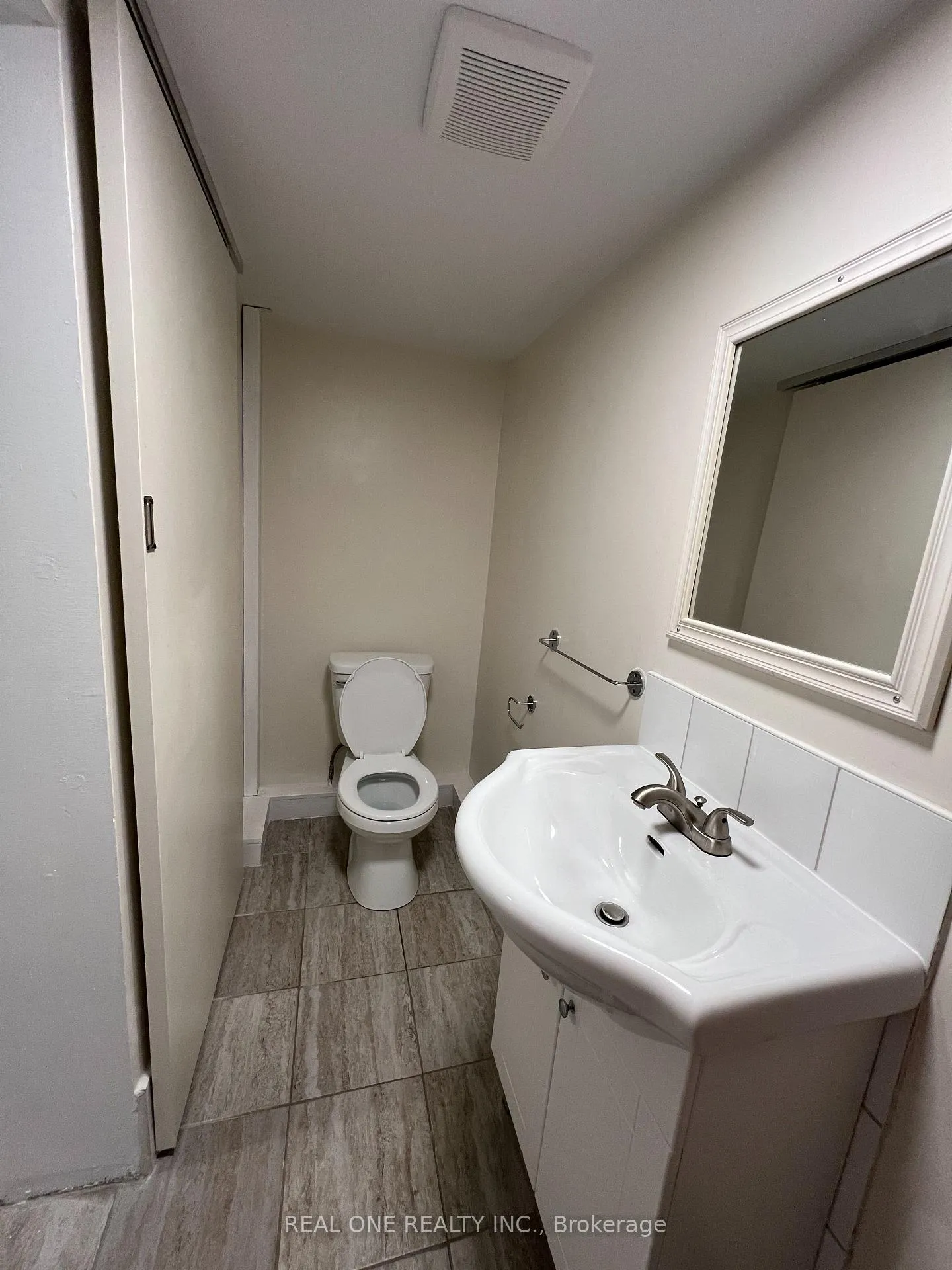 Photo 41 of 566 Middlewoods Drive, London, North J — HOMEH