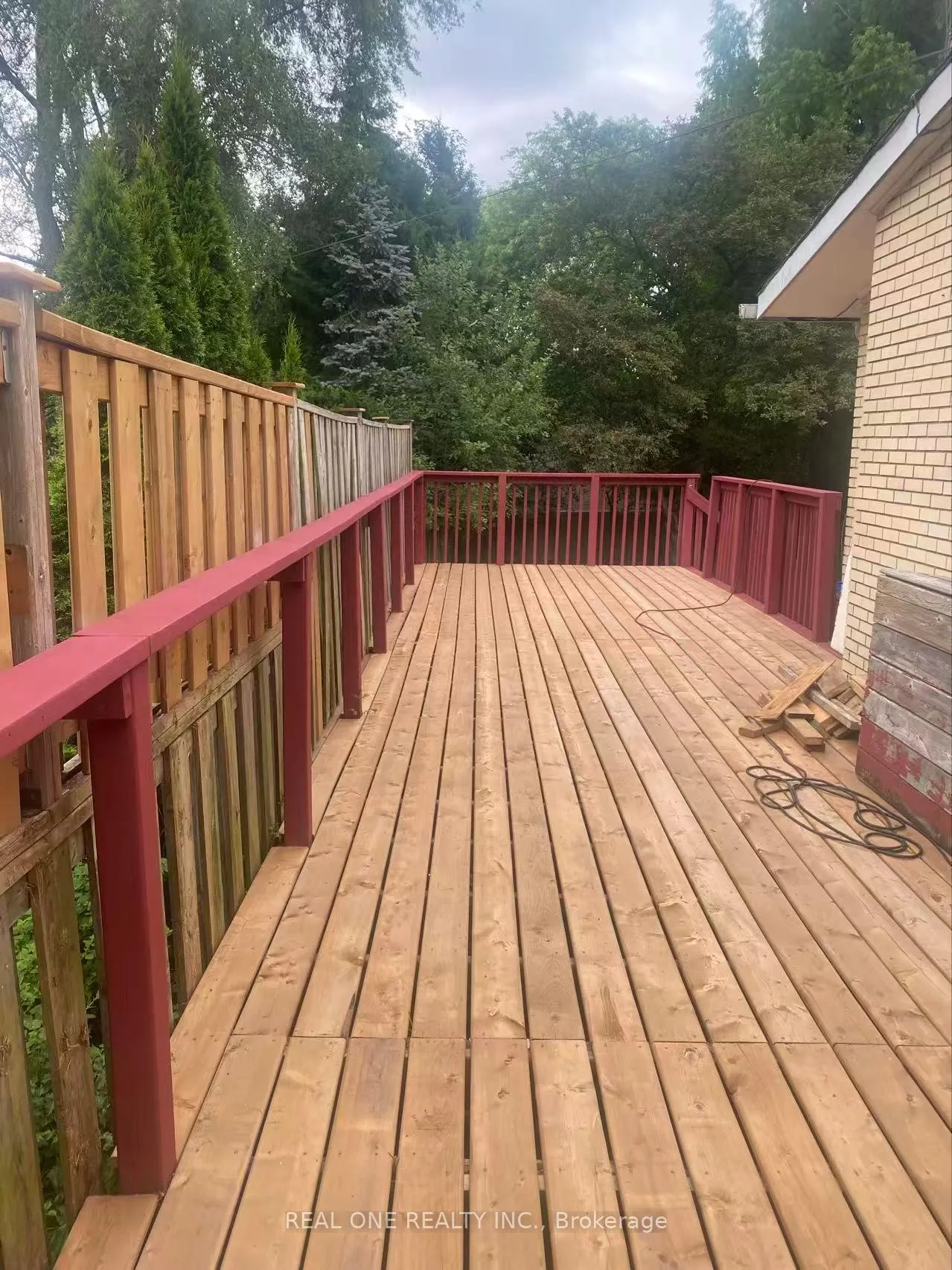 Photo 43 of 566 Middlewoods Drive, London, North J — HOMEH