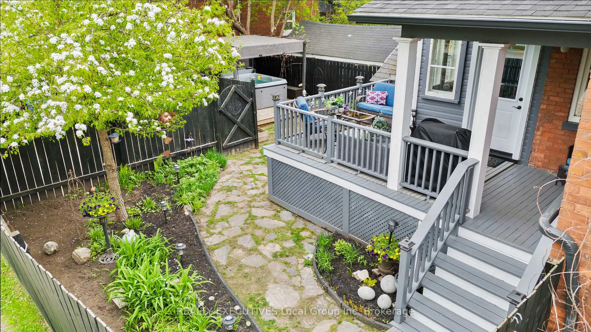 Photo 2 of 591 Harvey Street, North Bay, West End — HOMEH