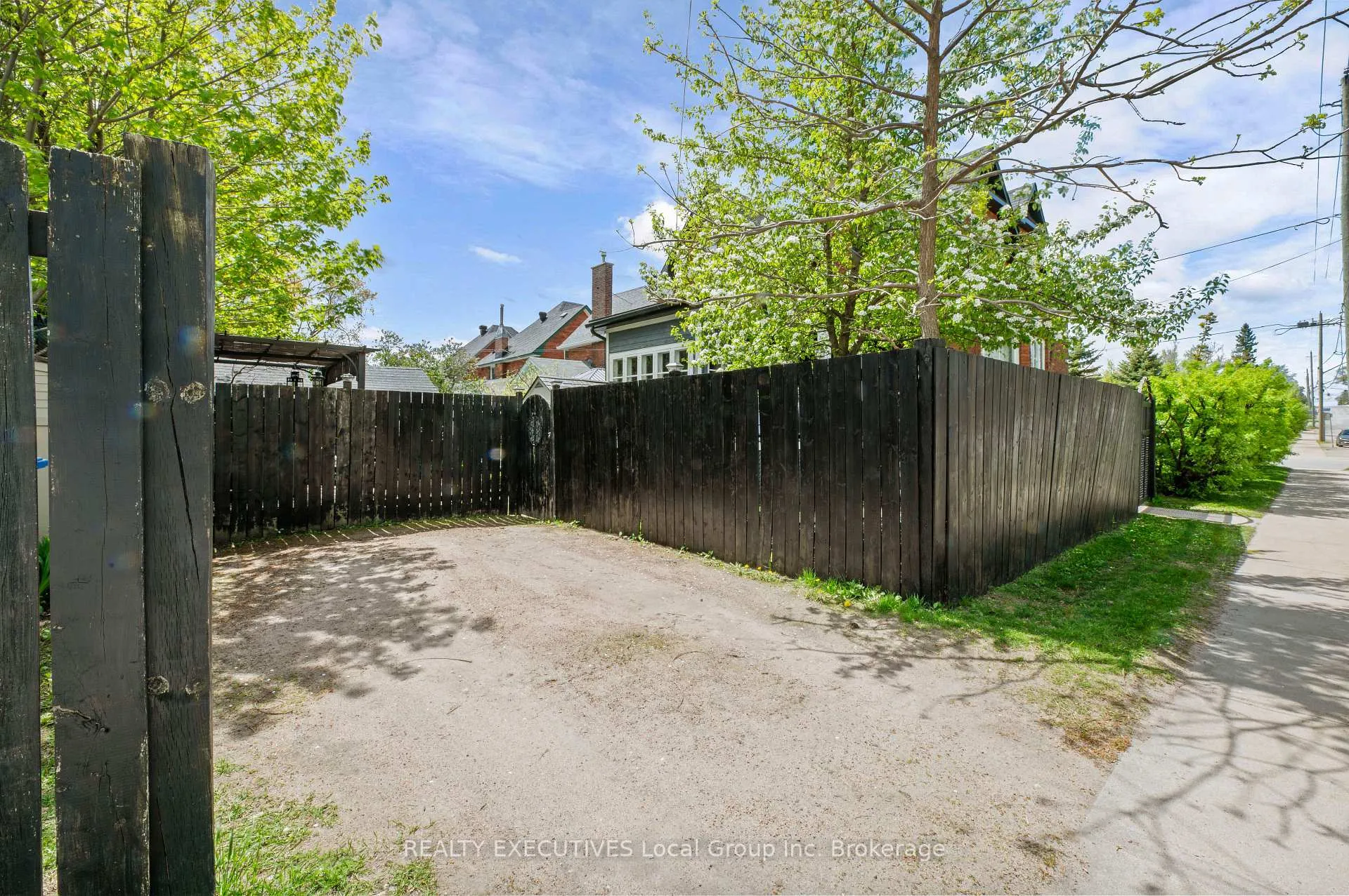 Photo 40 of 591 Harvey Street, North Bay, West End — HOMEH