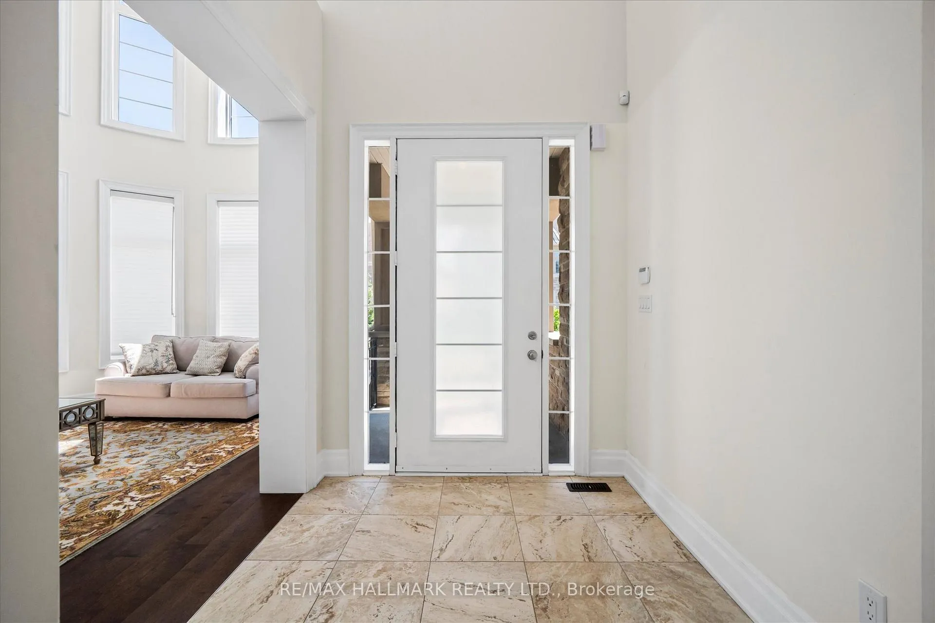 Photo 3 of 293 Torrey Pines Road, Vaughan, Kleinburg — HOMEH