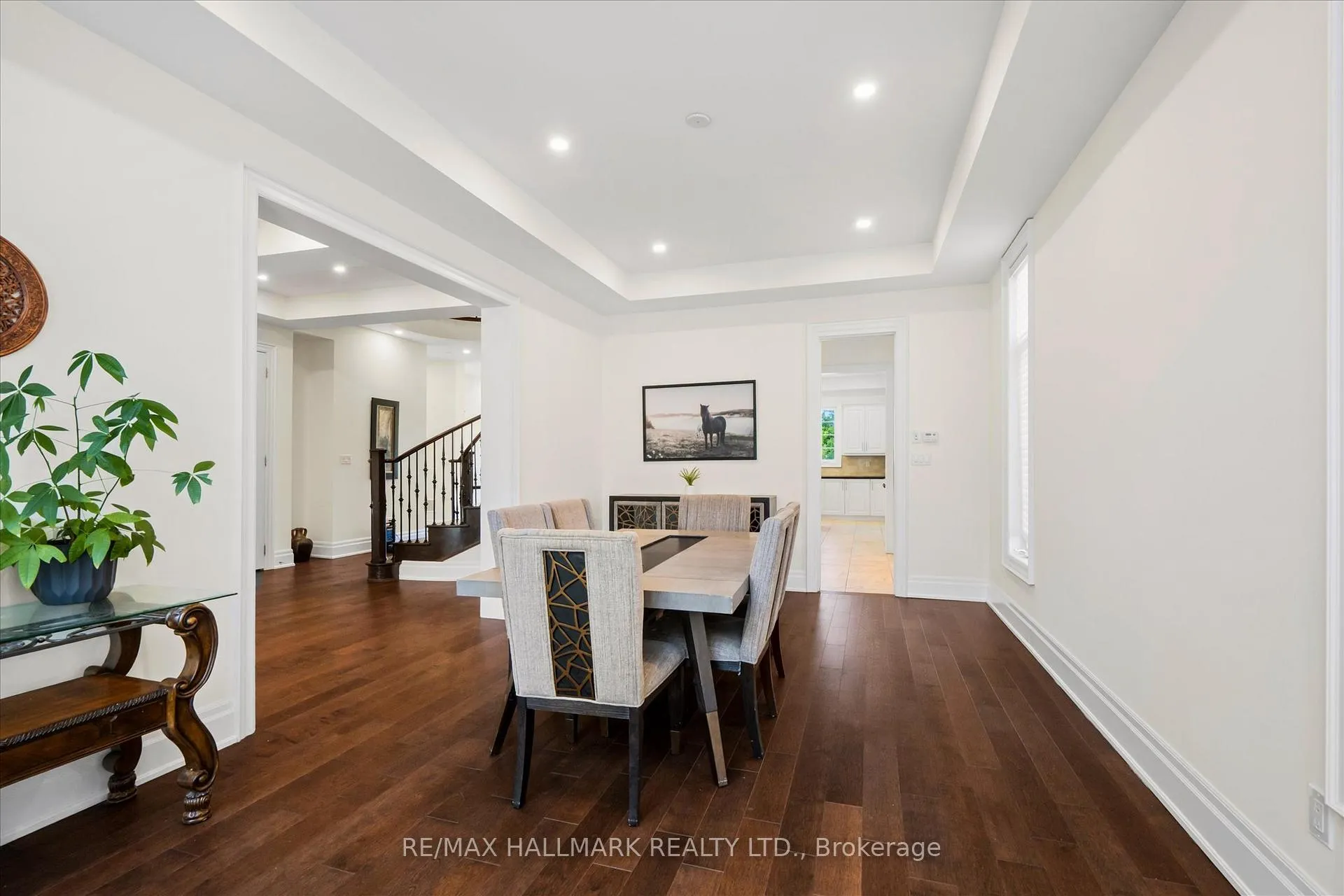 Photo 8 of 293 Torrey Pines Road, Vaughan, Kleinburg — HOMEH