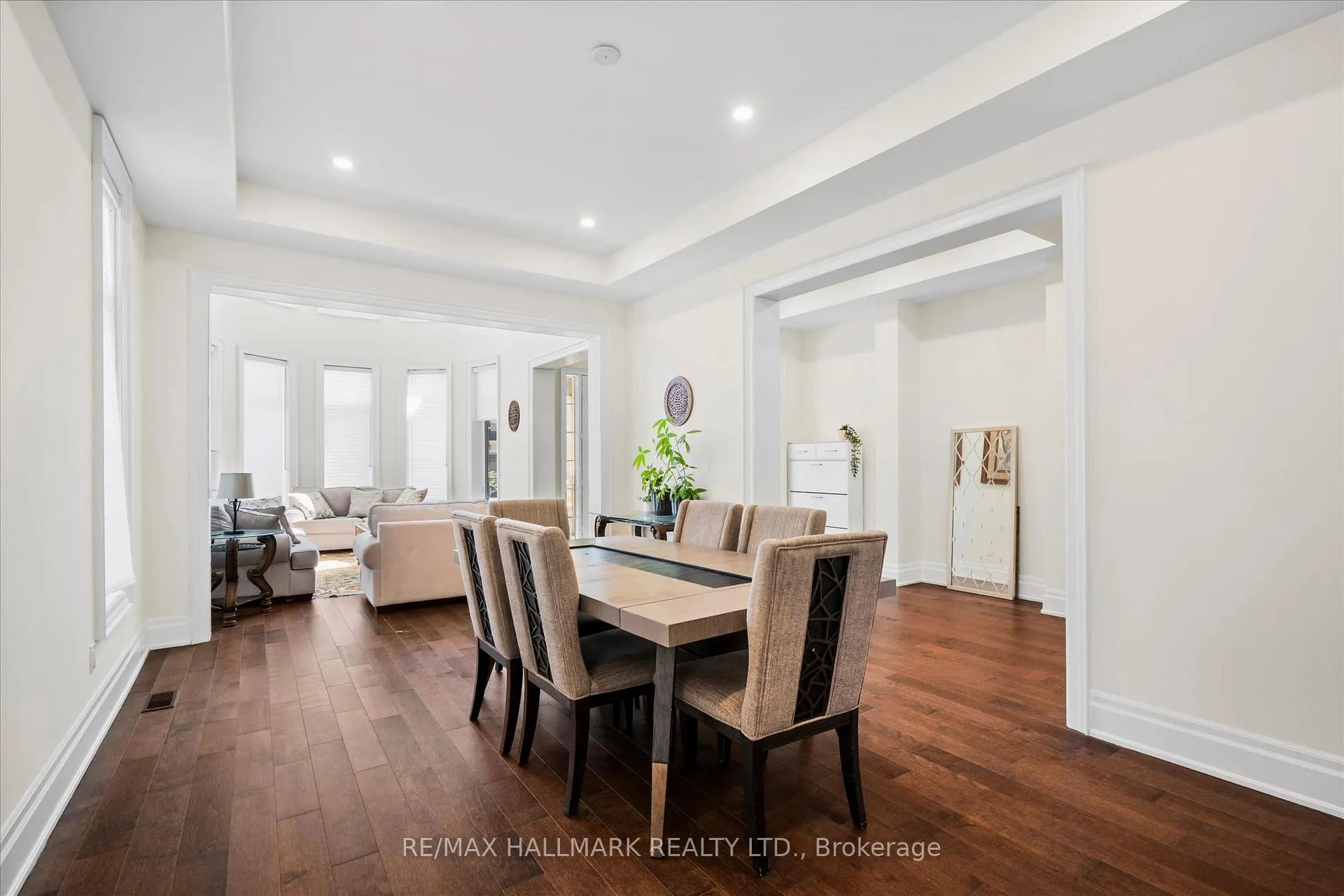 Photo 9 of 293 Torrey Pines Road, Vaughan, Kleinburg — HOMEH