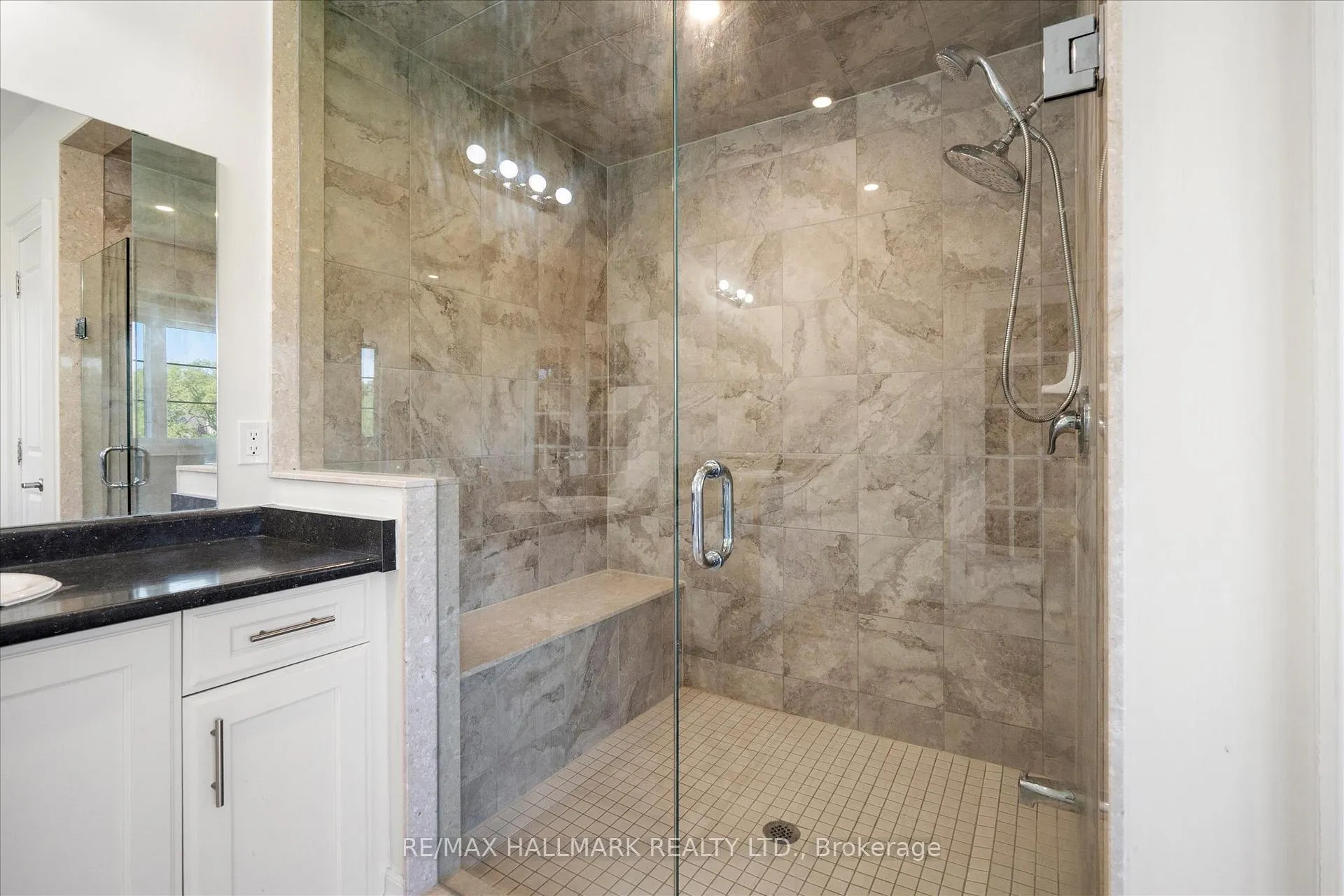 Photo 28 of 293 Torrey Pines Road, Vaughan, Kleinburg — HOMEH