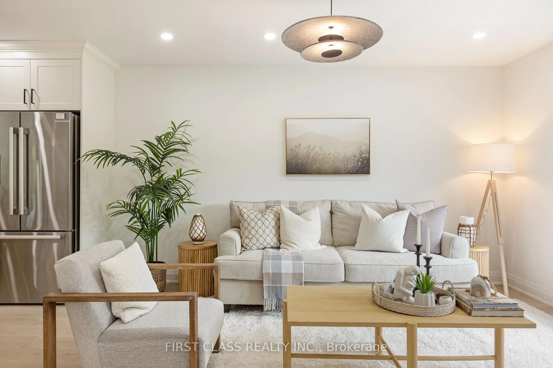 Photo 4 of 679 Village Parkway, Markham, Unionville — HOMEH