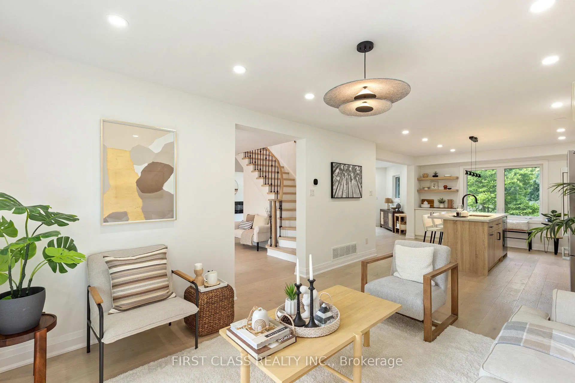 Photo 6 of 679 Village Parkway, Markham, Unionville — HOMEH