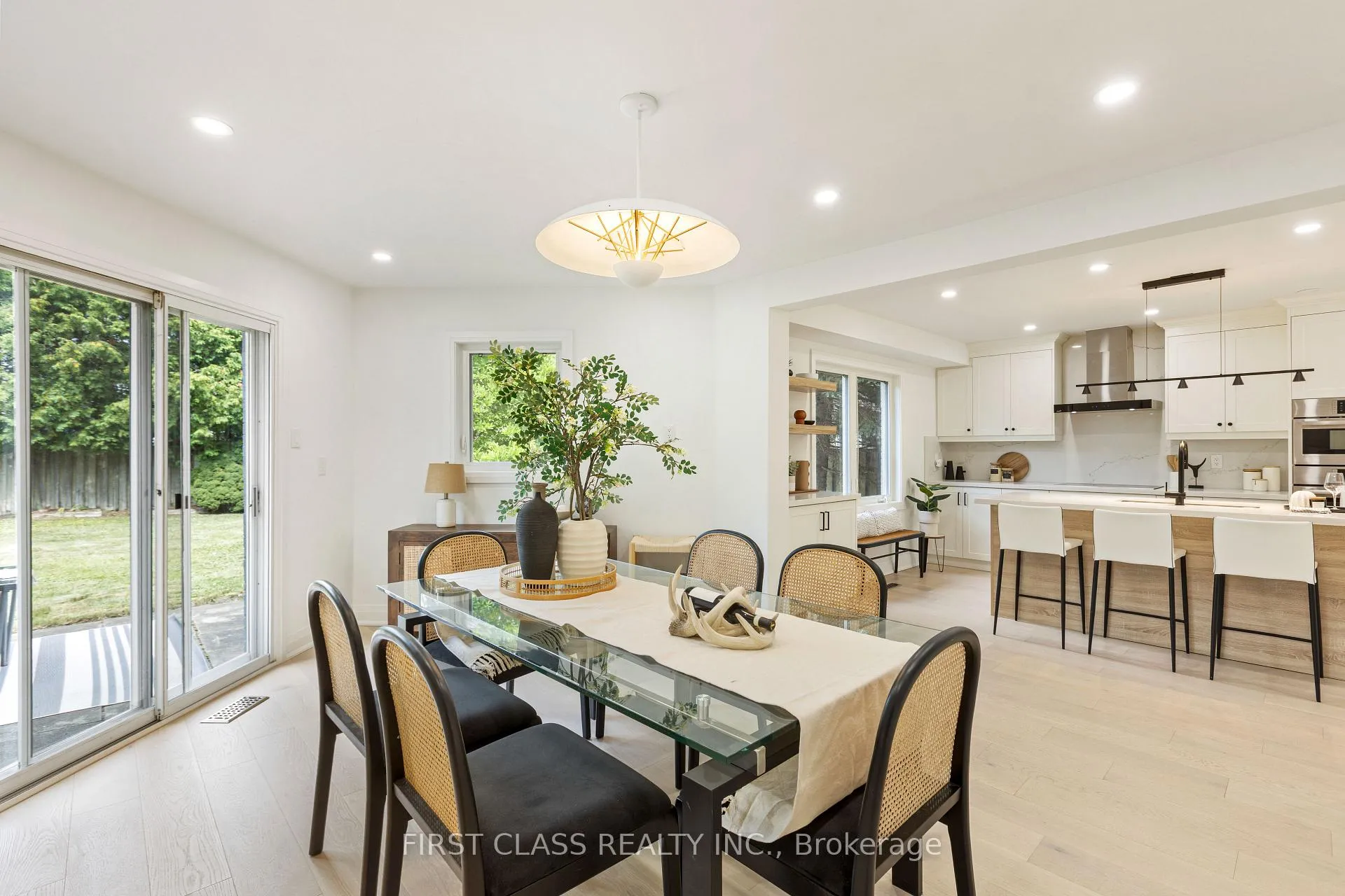 Photo 13 of 679 Village Parkway, Markham, Unionville — HOMEH