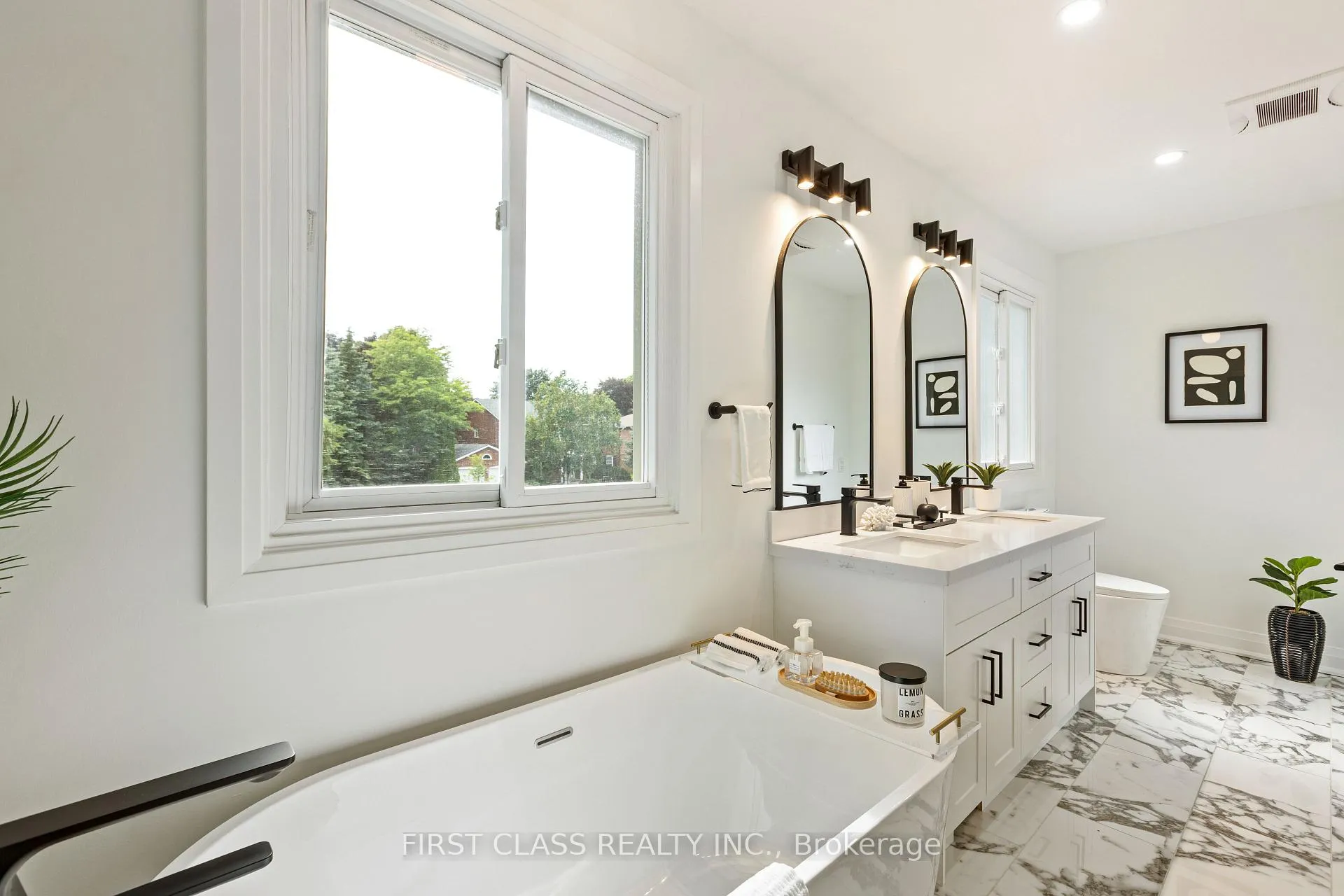 Photo 24 of 679 Village Parkway, Markham, Unionville — HOMEH