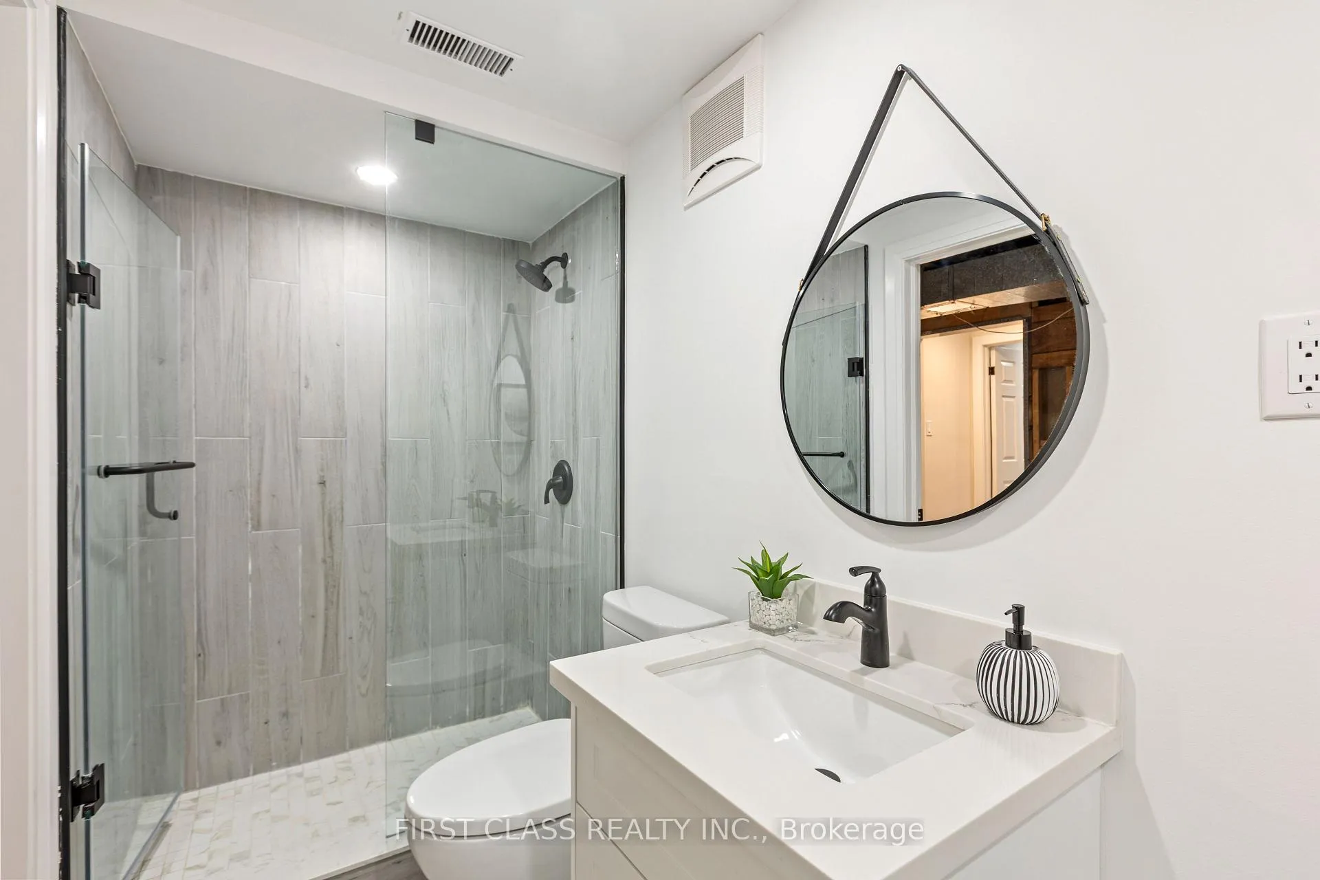 Photo 39 of 679 Village Parkway, Markham, Unionville — HOMEH